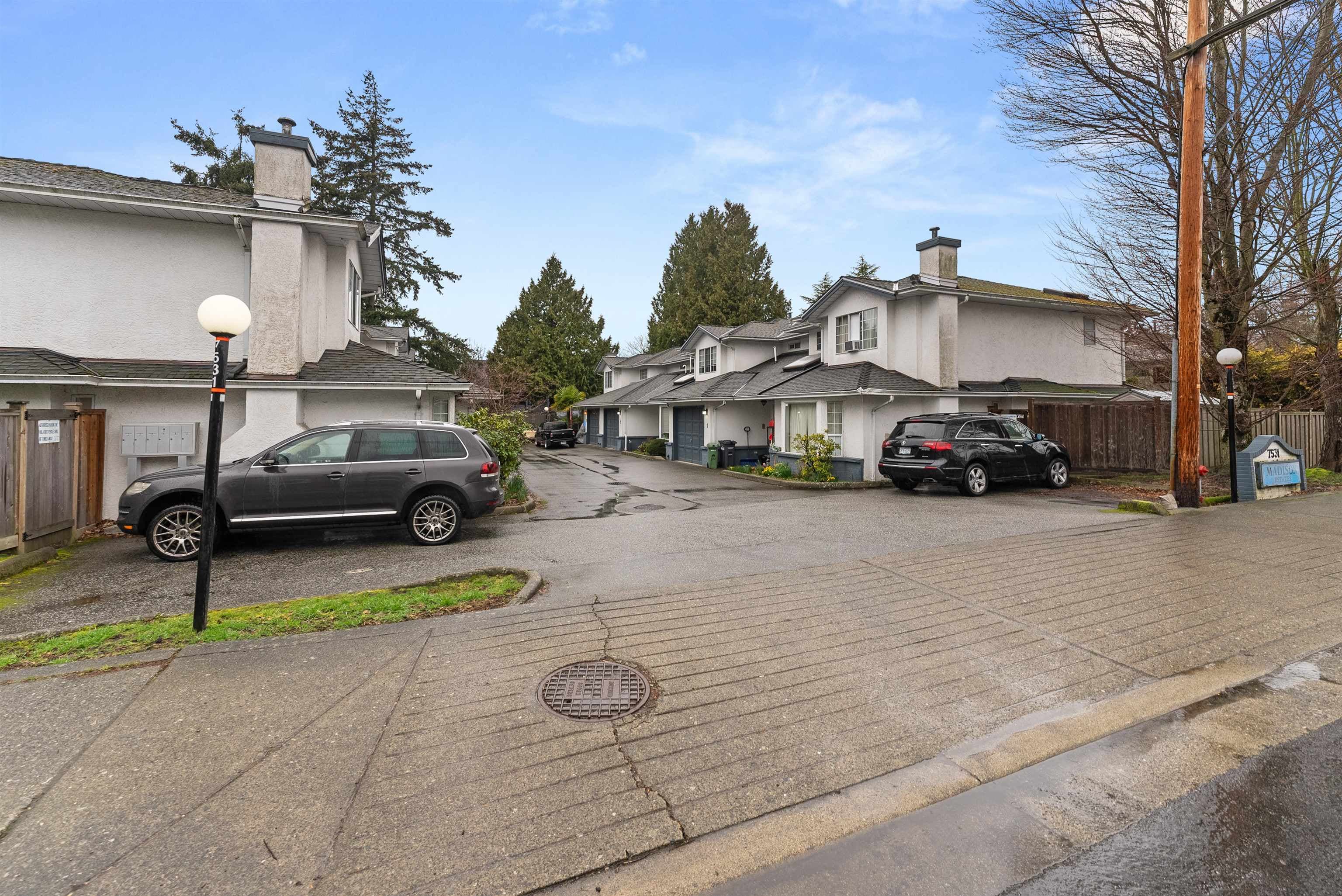 4 - 7531 No. 1 Road, Richmond, V7C 1T7 — photo 2