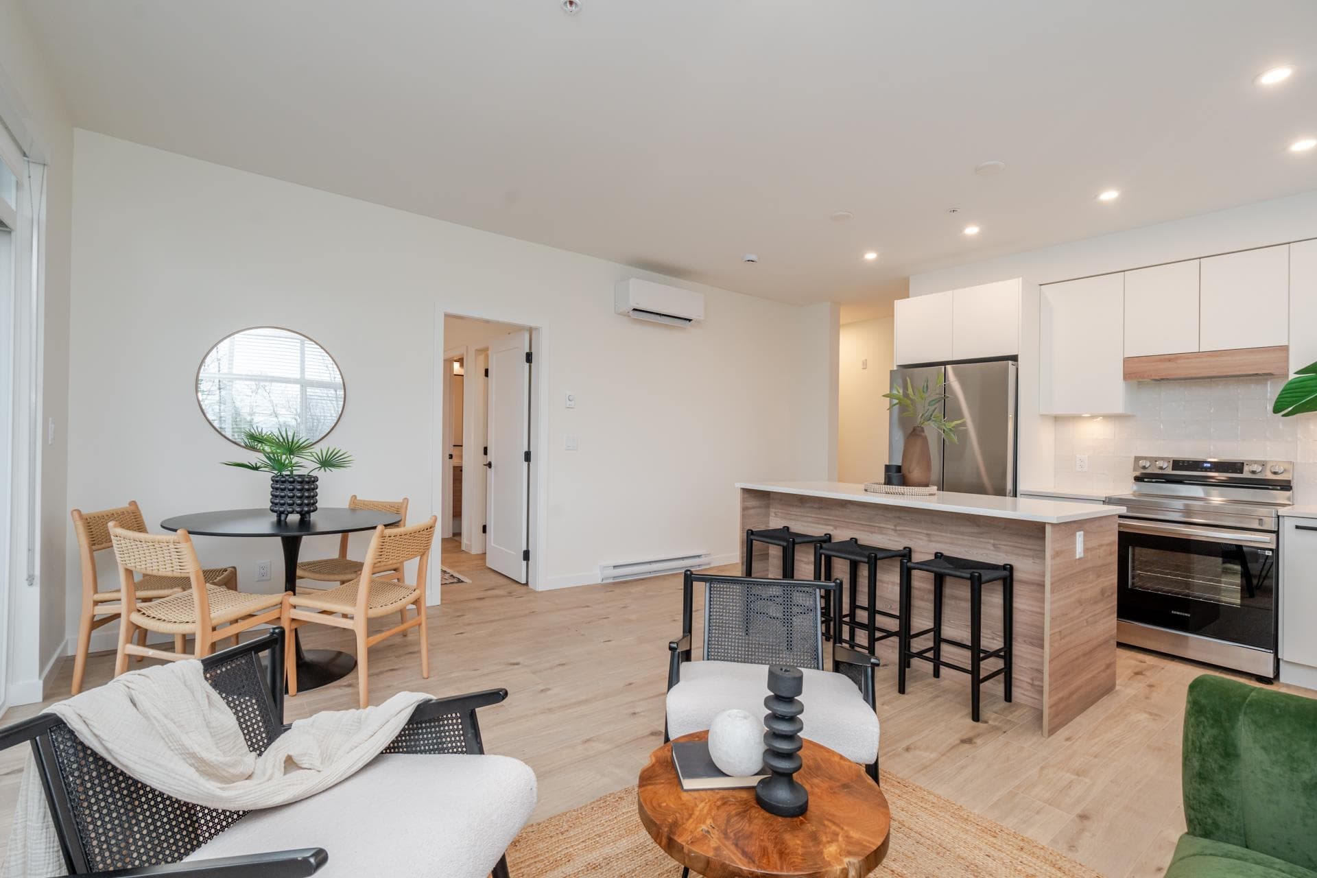 206 - 33920 Best Avenue, Mission, V2V 7A4 — photo 4
