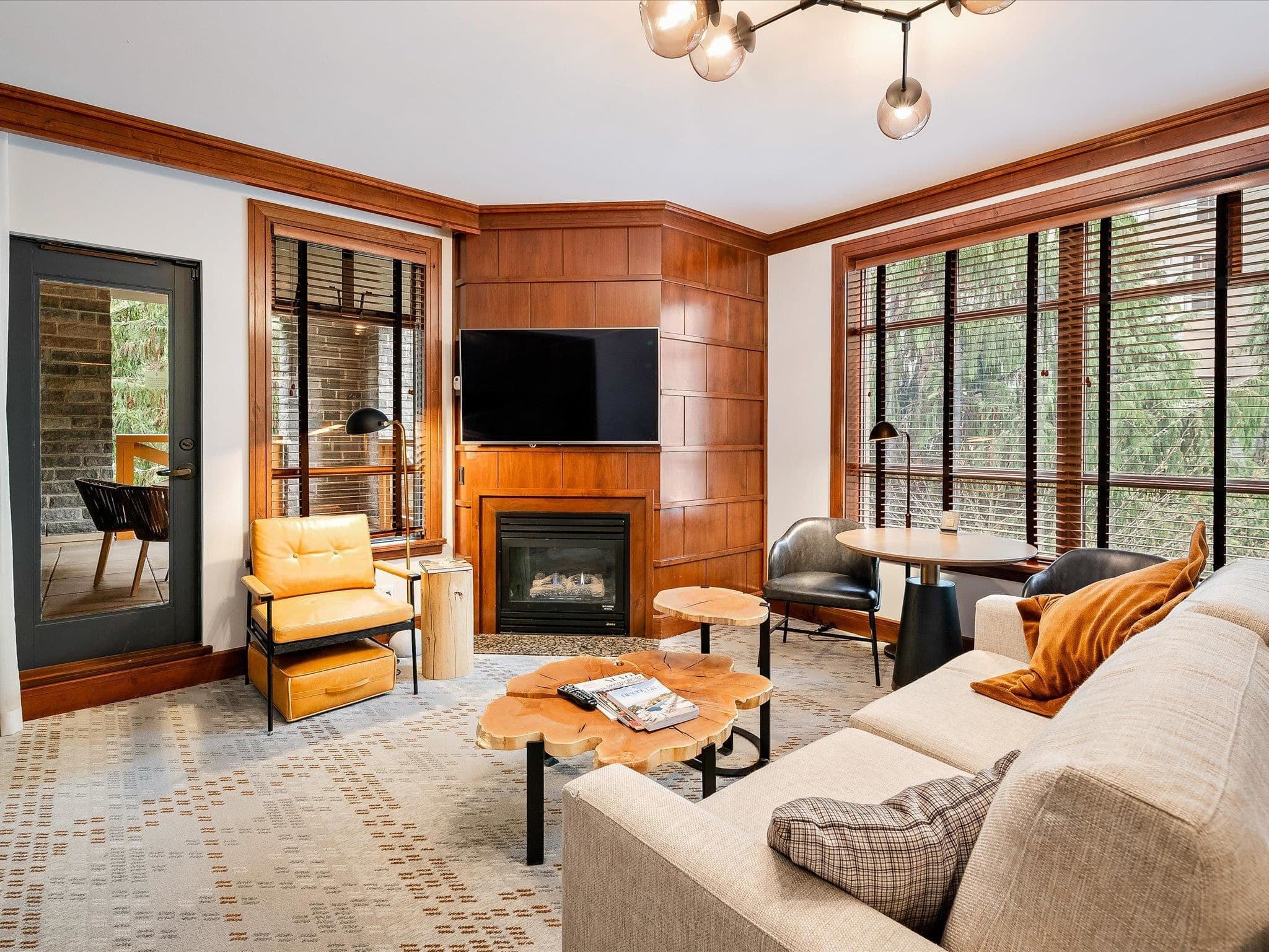 252 - 4591 Blackcomb Way, Whistler, V8E 0Y4 — photo 2