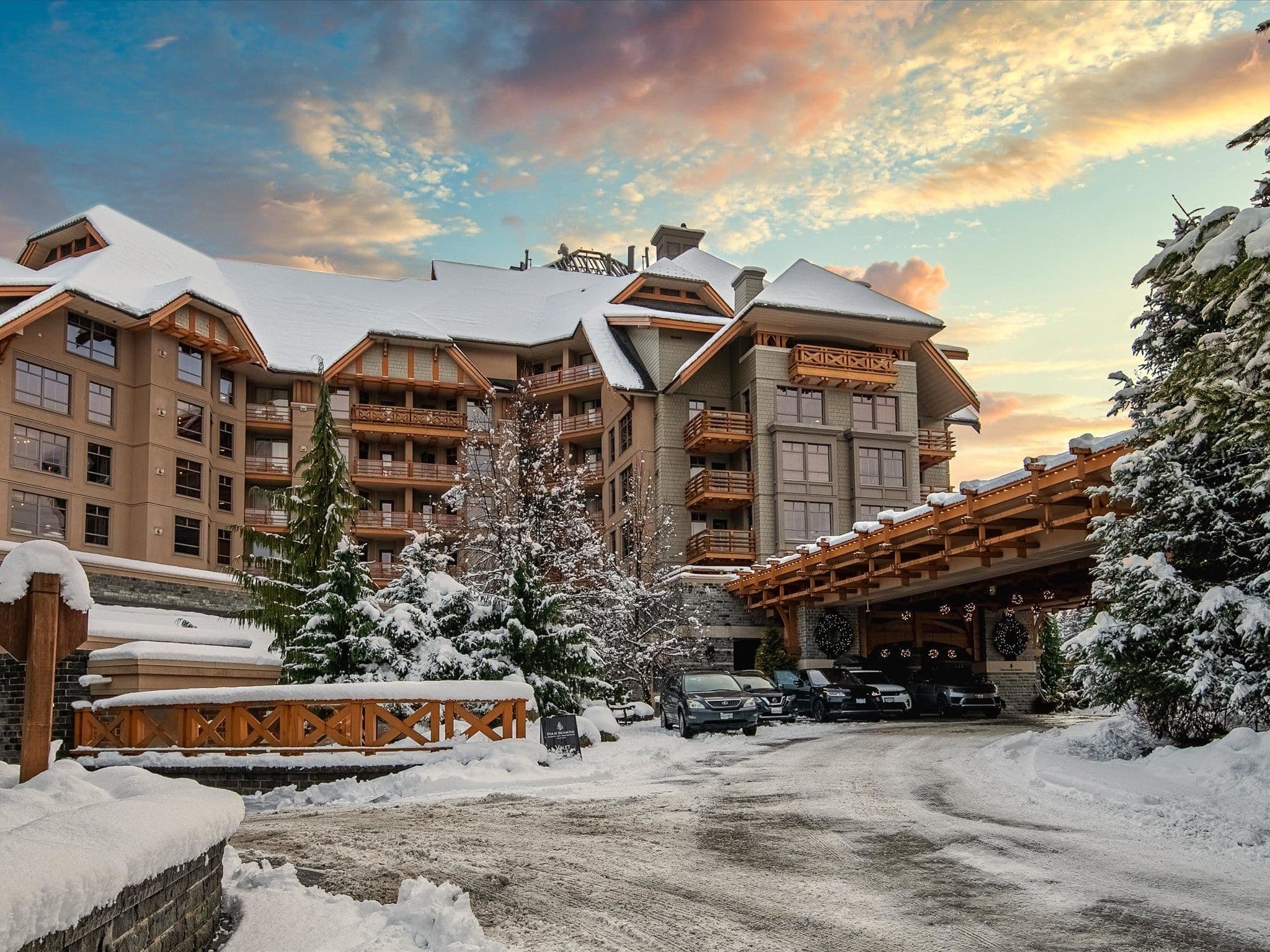252 - 4591 Blackcomb Way, Whistler, V8E 0Y4 — photo 1