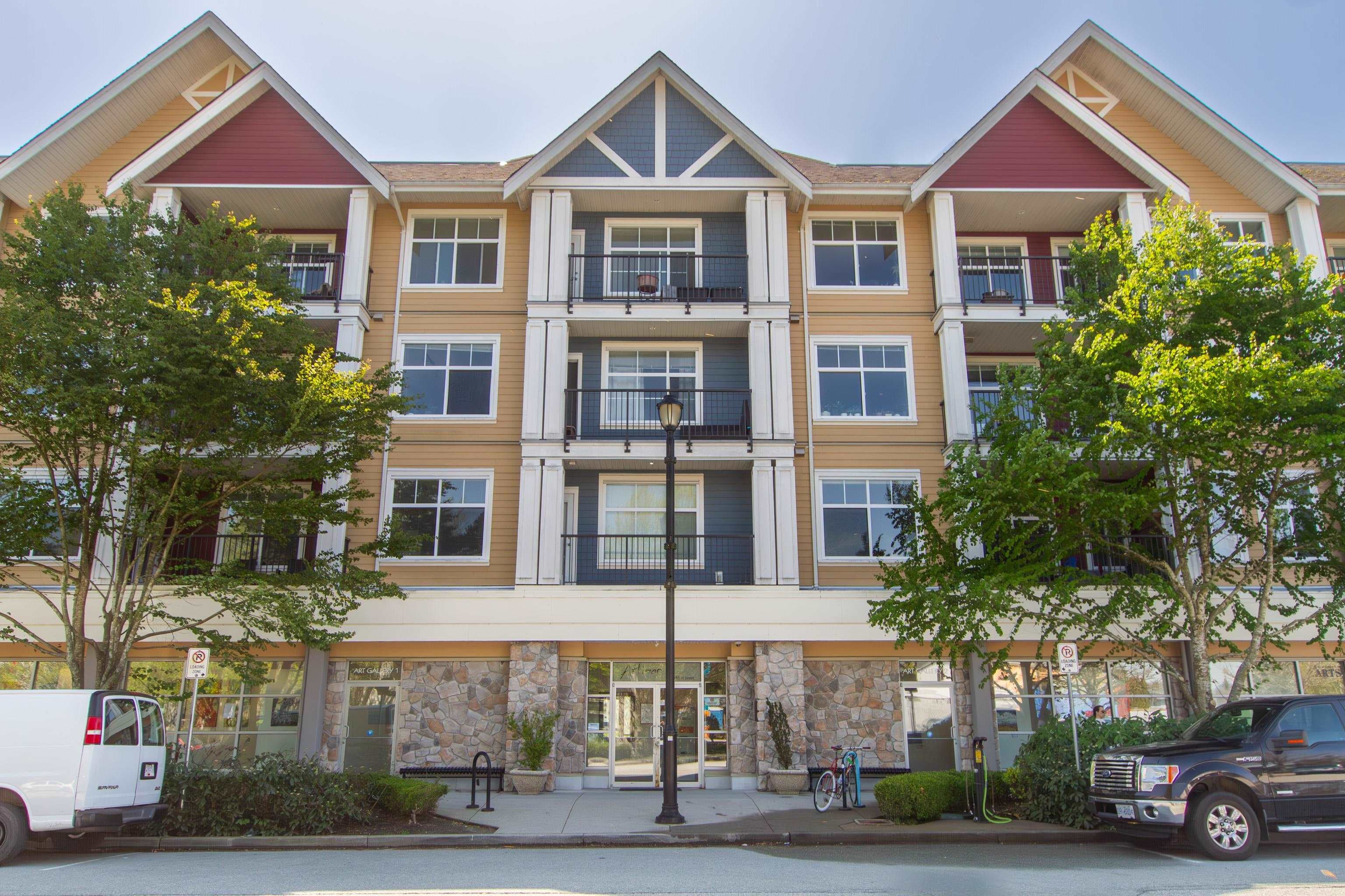 303 - 1336 Main Street, Squamish, V8B 0R2 — photo 2