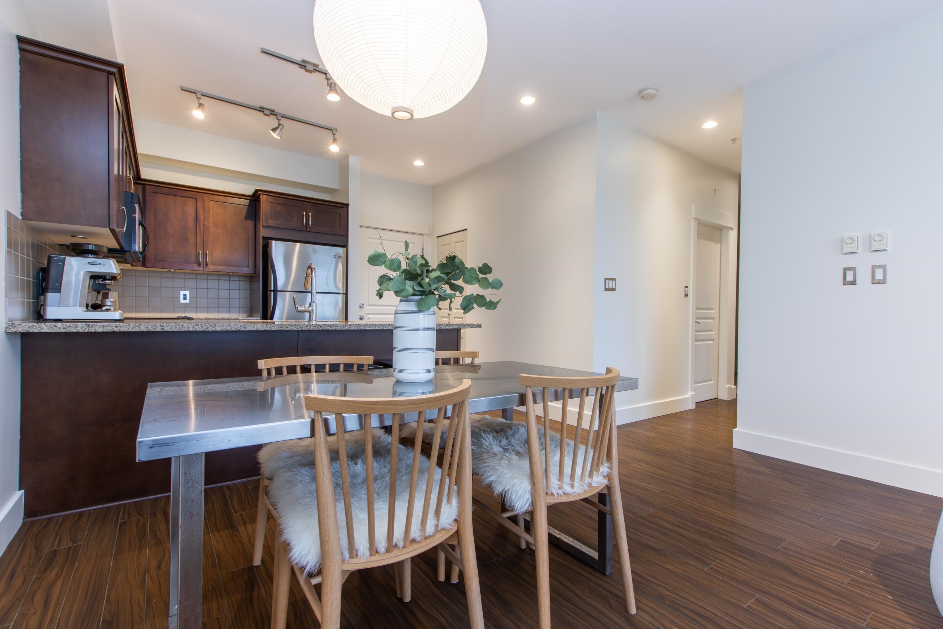 303 - 1336 Main Street, Squamish, V8B 0R2 — photo 5