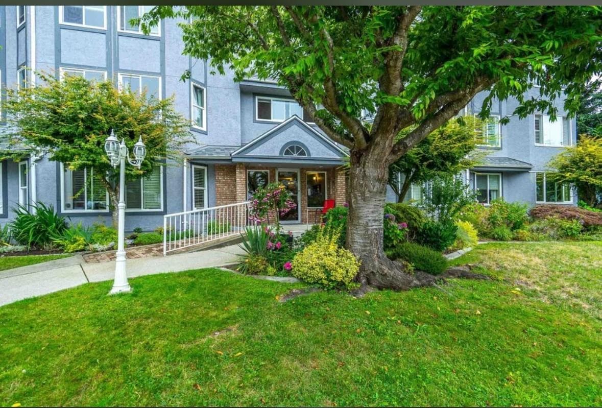 203 - 1378 Fir Street, White Rock, V4B 4B2 — photo 5
