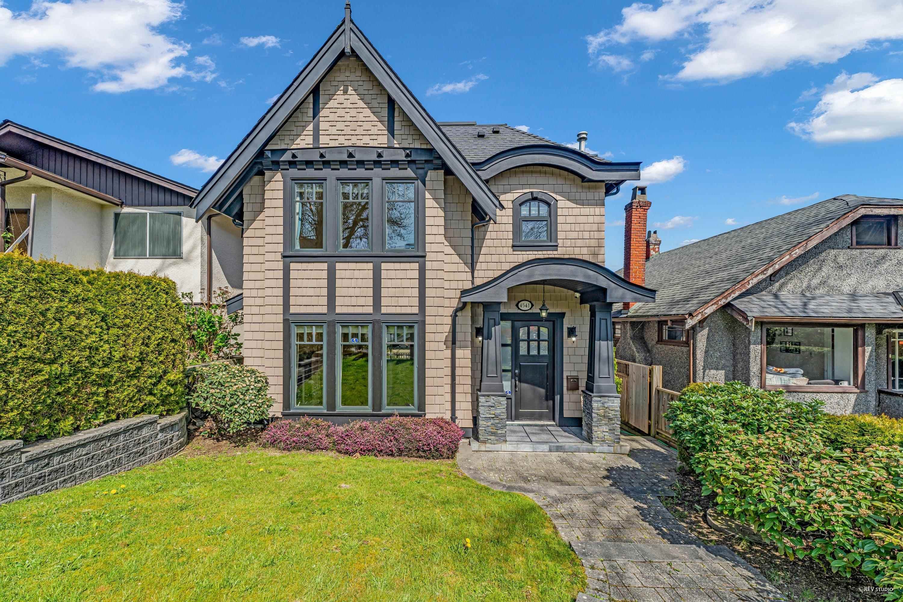 4541 W 5th Avenue, Vancouver, V6R 1S6 — photo 2