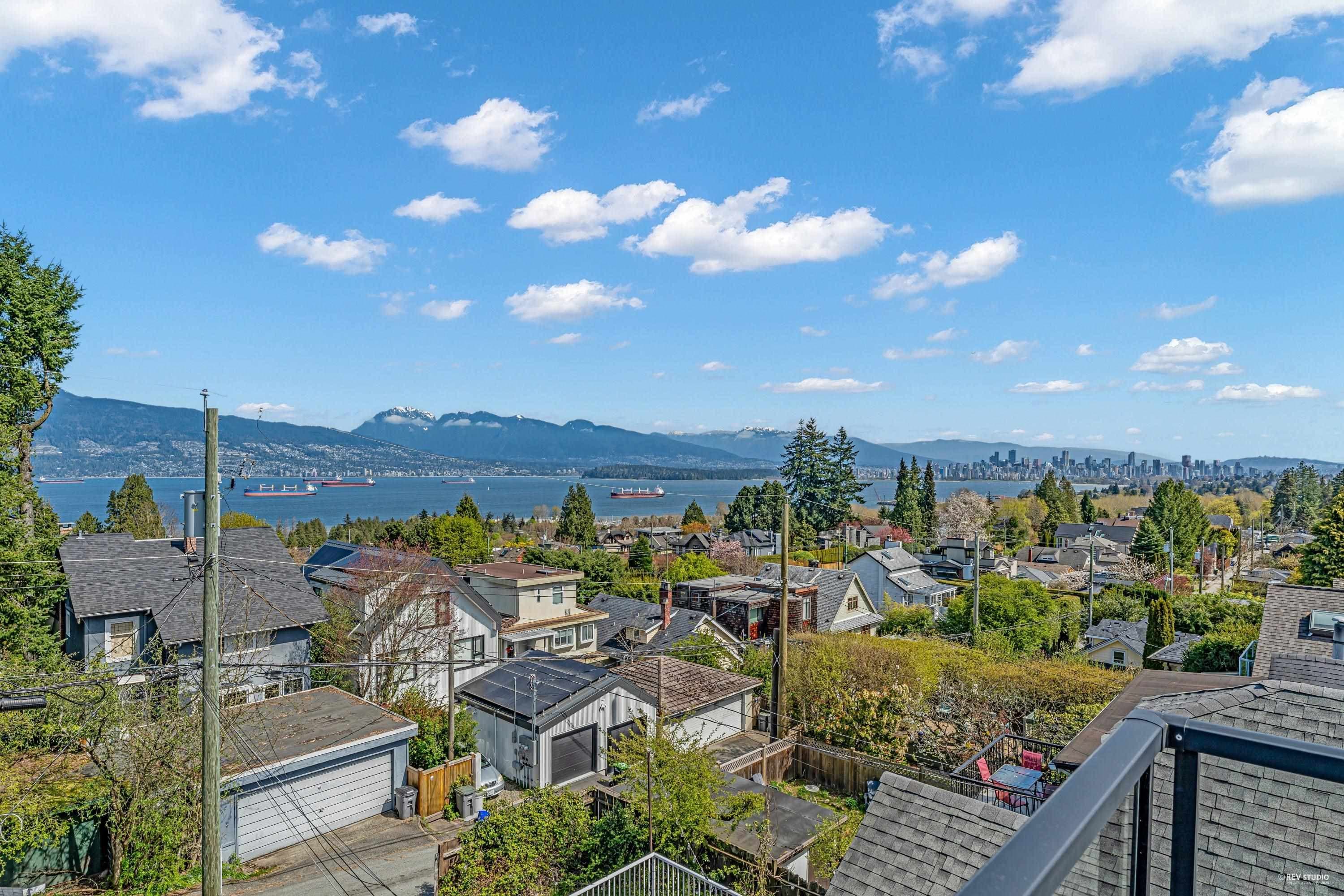 4541 W 5th Avenue, Vancouver