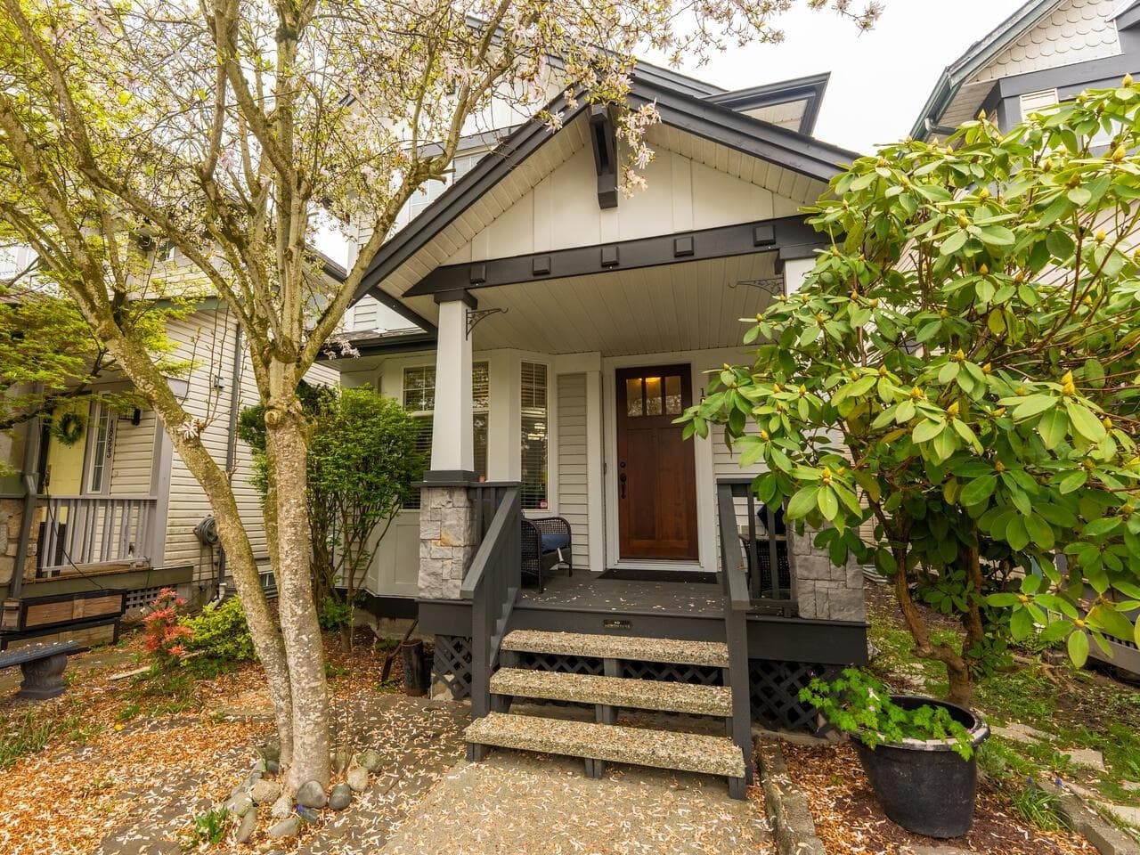 18529 67a Avenue, Surrey, V3S 9B5 — photo 2