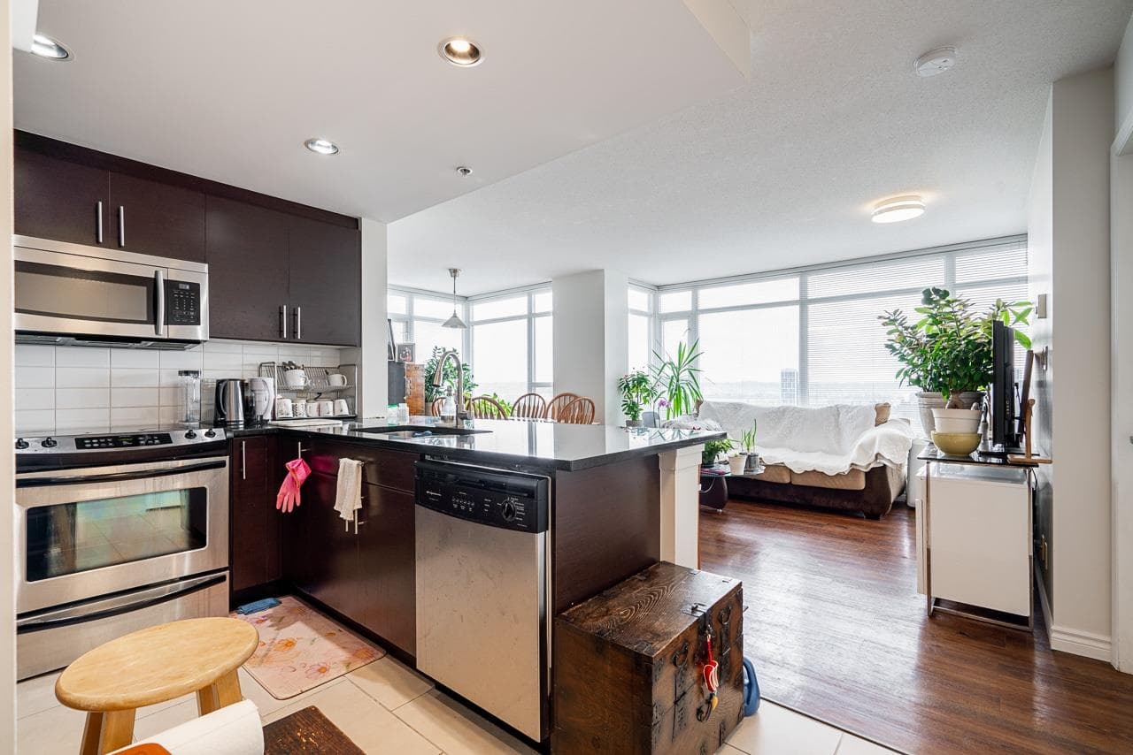 1901 - 555 Delestre Avenue, Coquitlam, V3K 0A9 — photo 4