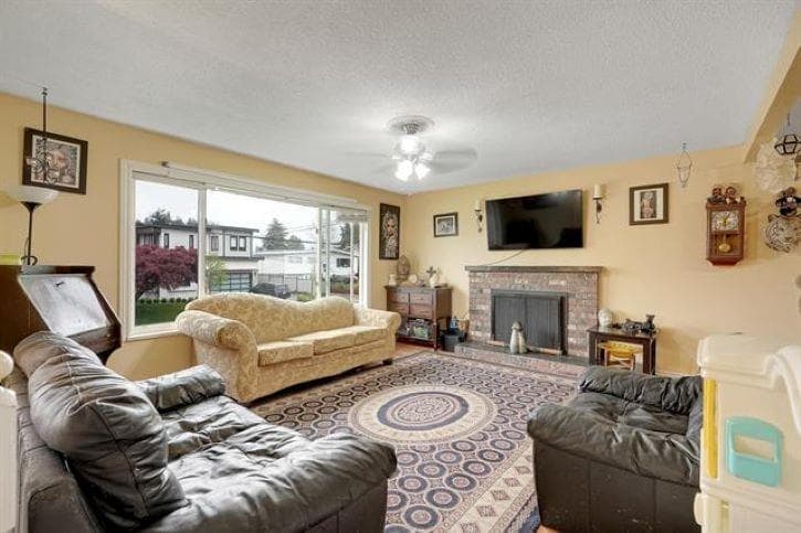 11532 85 Avenue, Delta, V4C 2T7 — photo 2