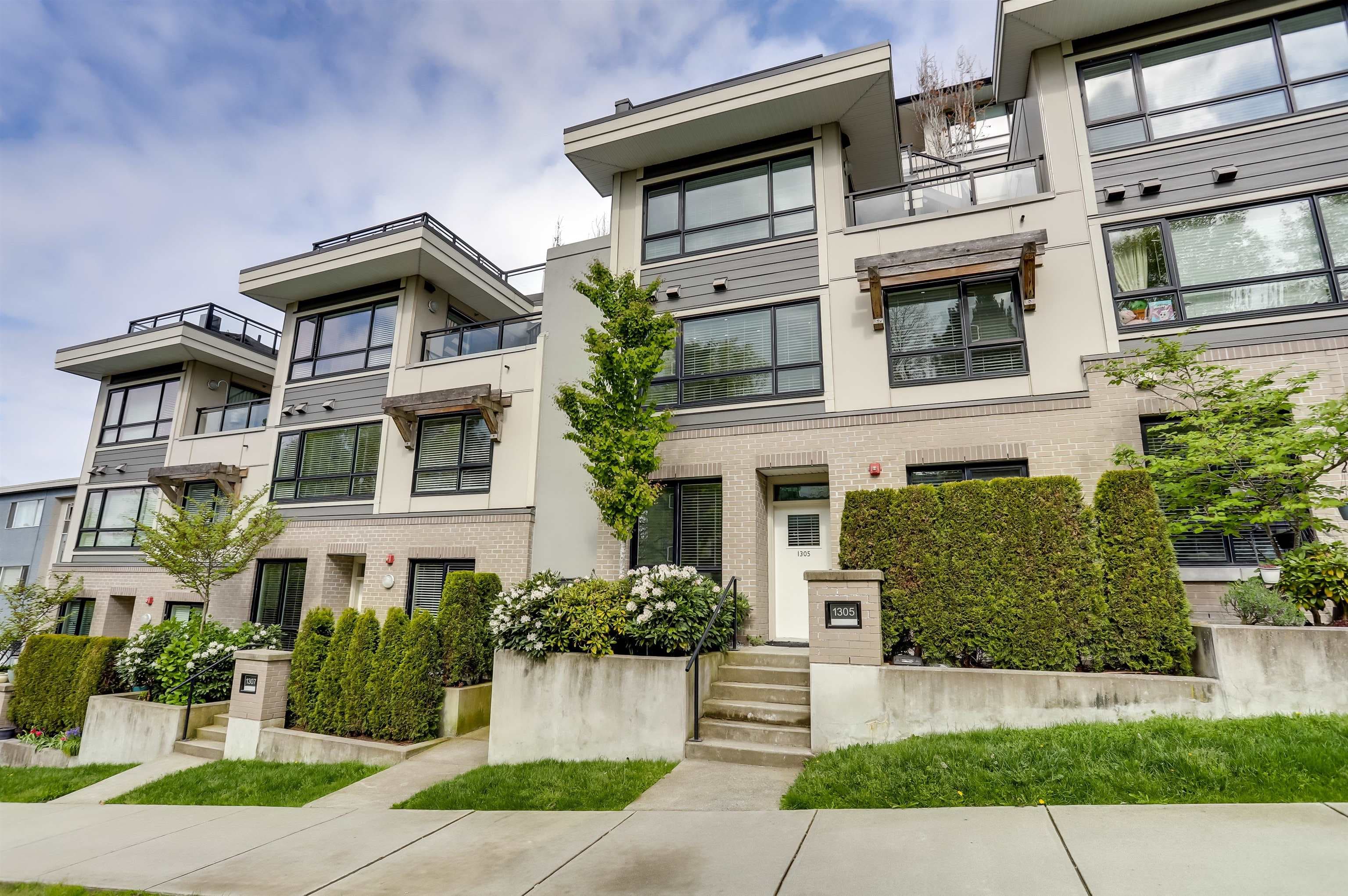 1305 Cariboo Street, New Westminster