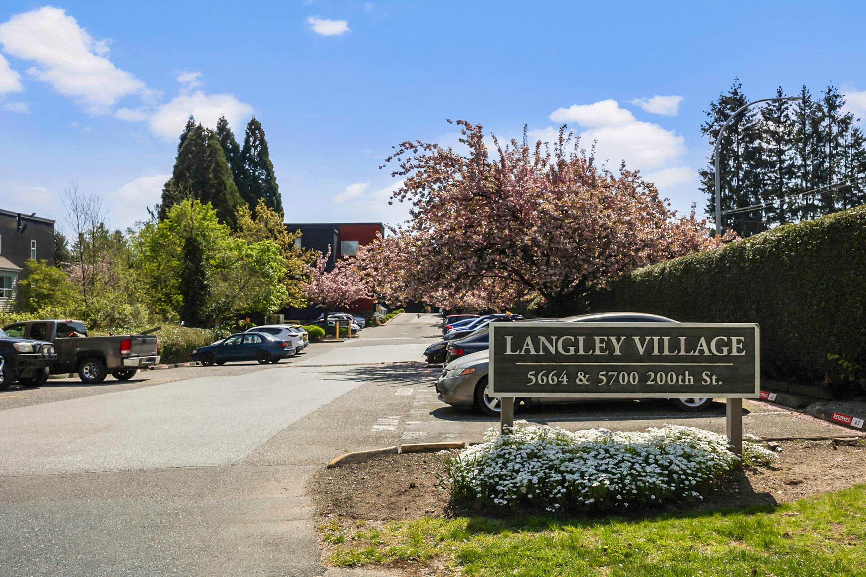 312 - 5700 200 Street, Langley, V3A 7S6 — photo 2