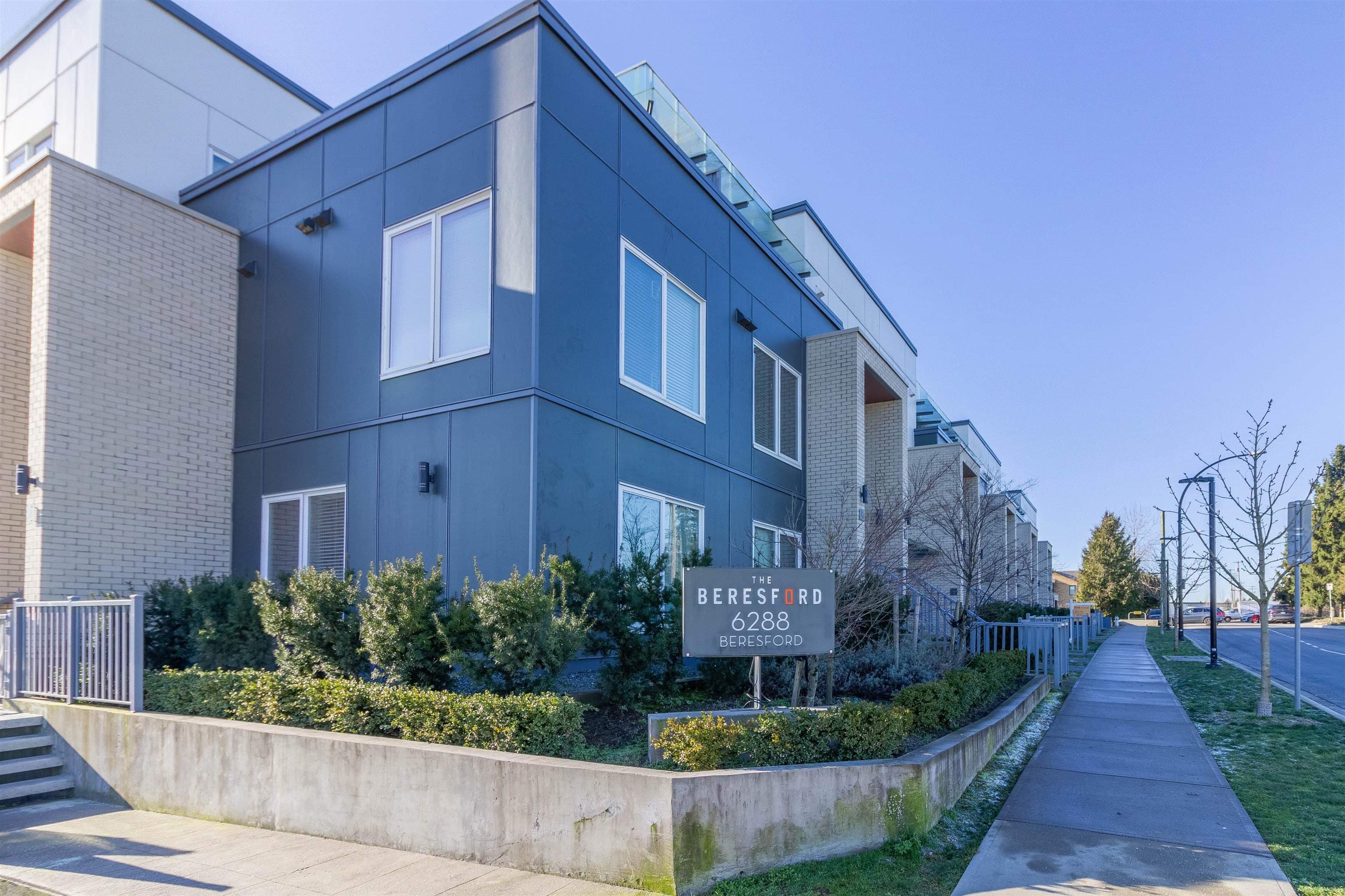 16 - 6288 Beresford Street, Burnaby