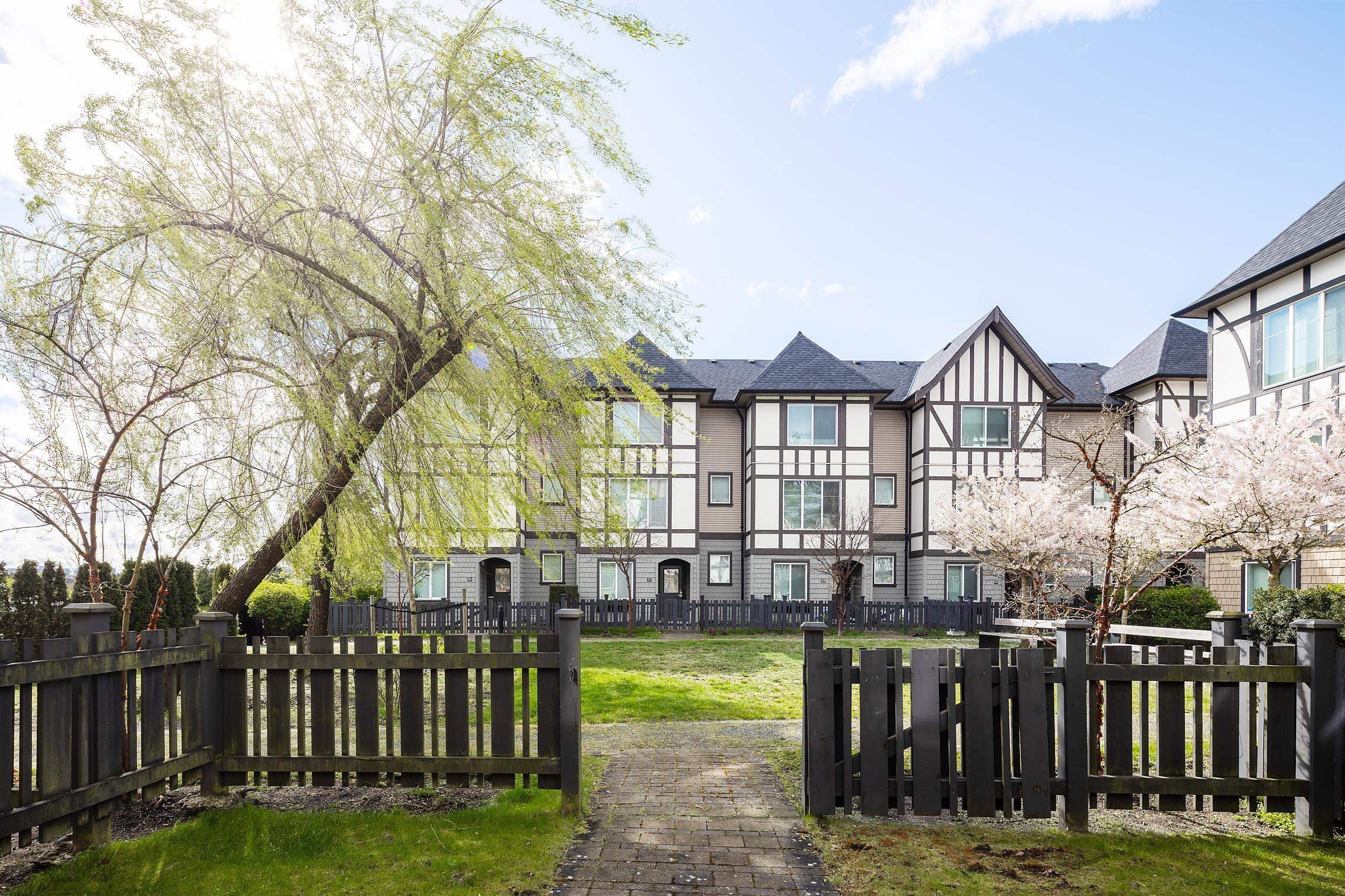 37 - 9728 Alexandra Road, Richmond, V6X 0M4 — photo 2