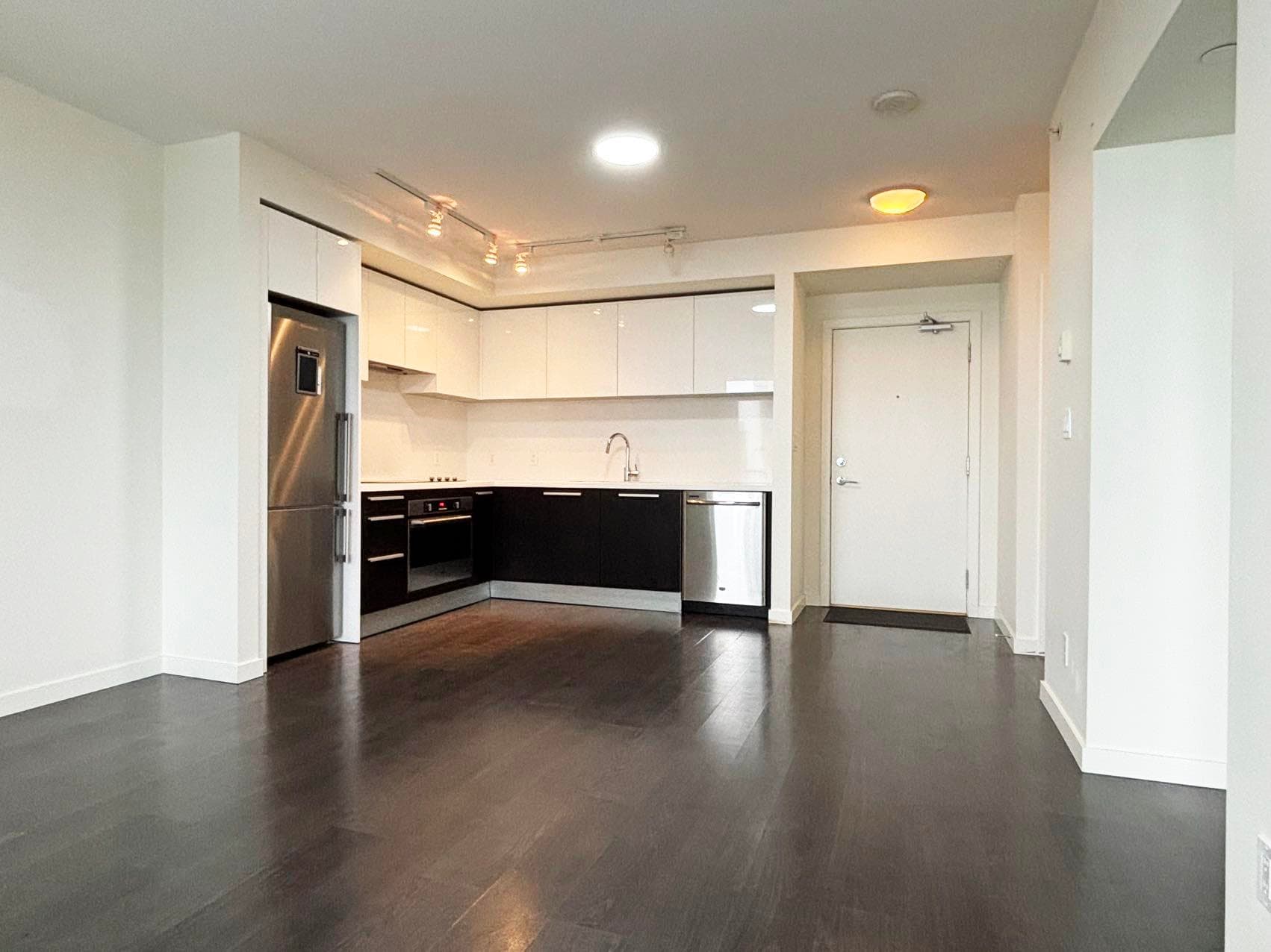 2803 - 6333 Silver Avenue, Burnaby, V5H 0C3 — photo 2