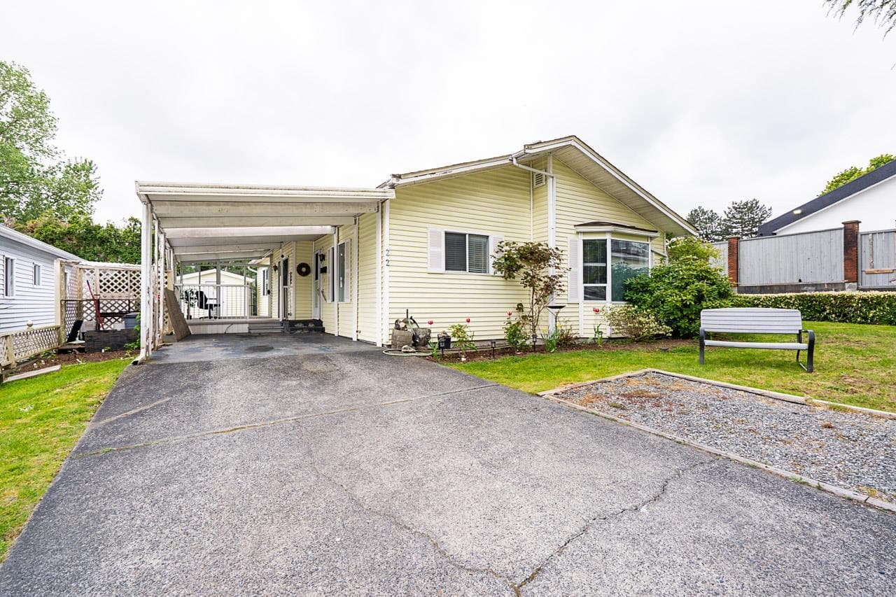 22 - 8078 King George Boulevard, Surrey
