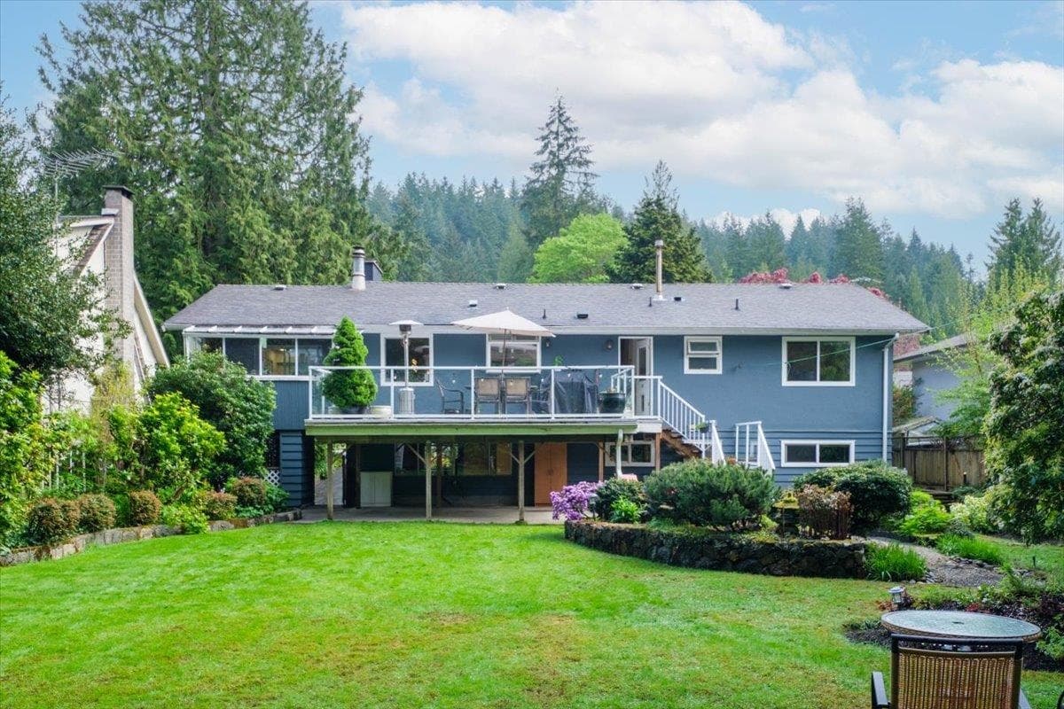 2235 Whitman Avenue, North Vancouver