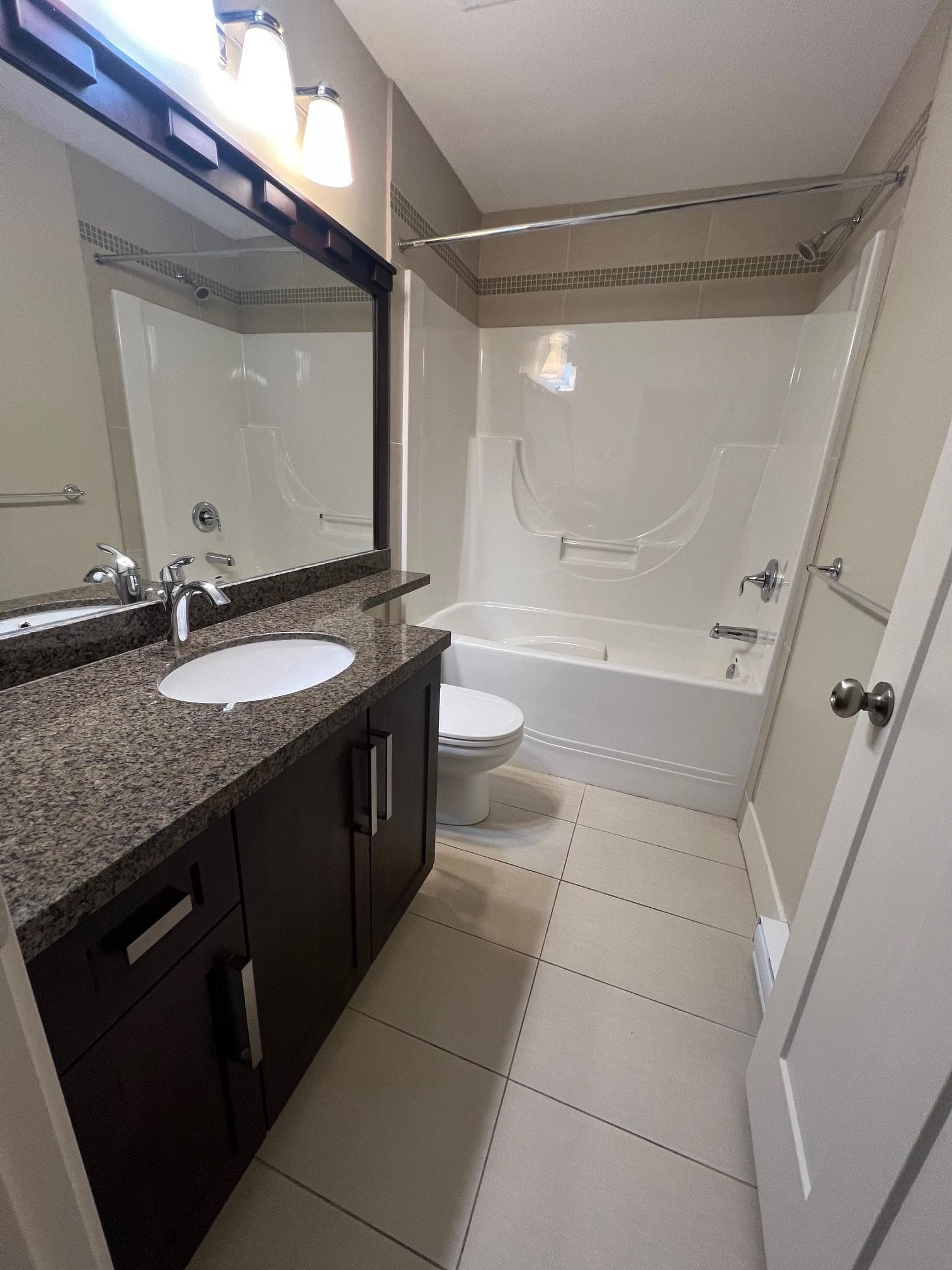 403 - 2175 Fraser Avenue, Port Coquitlam, V3B 0H8 — photo 5