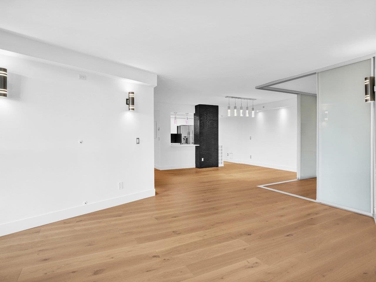 802 - 1318 Homer Street, Vancouver, V6B 6A7 — photo 5