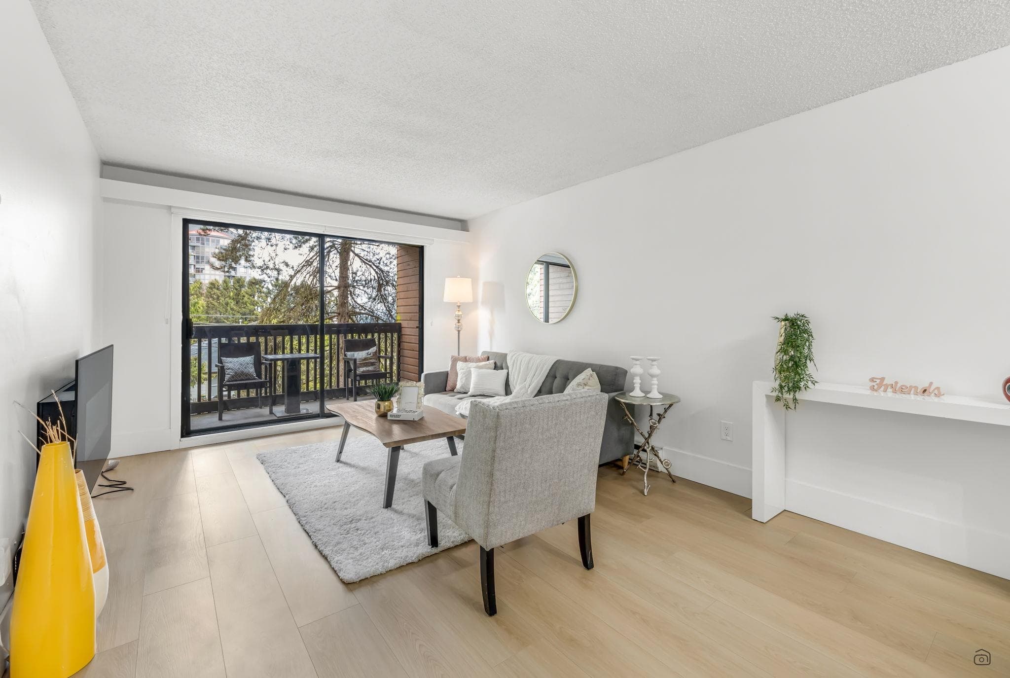 207 - 37 Agnes Street, New Westminster, V3L 5G9 — photo 3