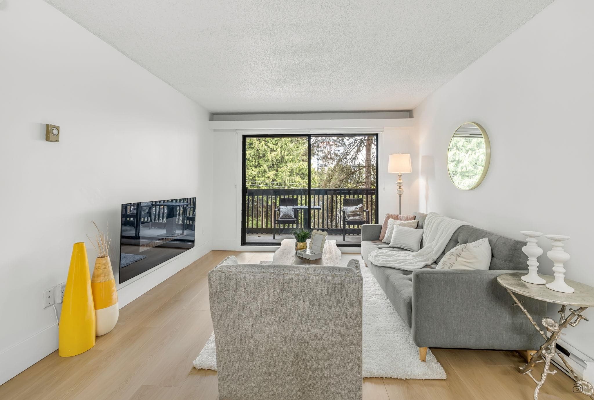 207 - 37 Agnes Street, New Westminster, V3L 5G9 — photo 4
