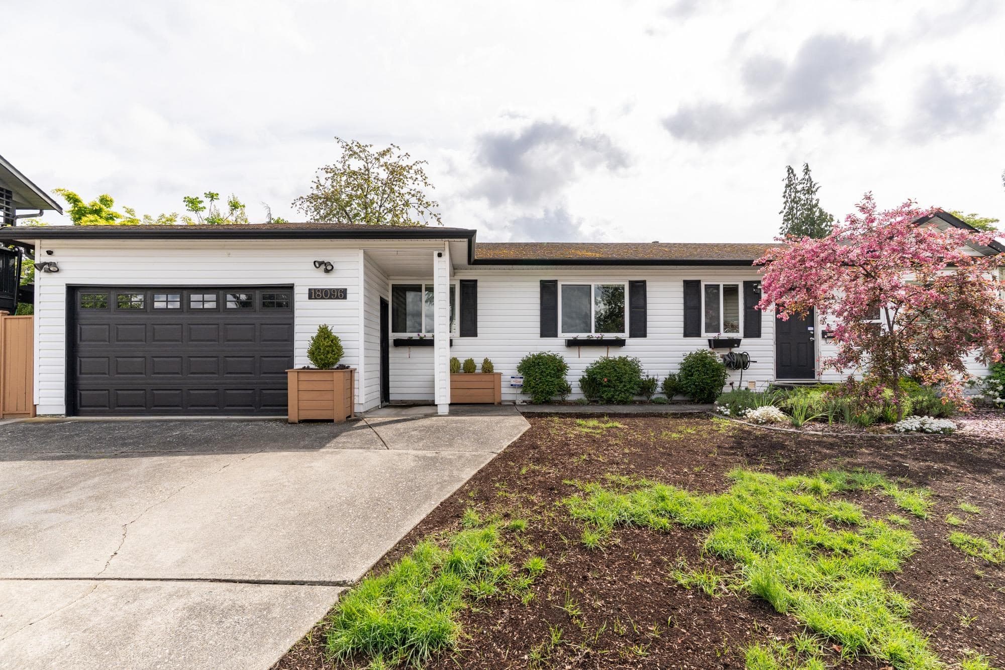 18096 61 Avenue, Surrey