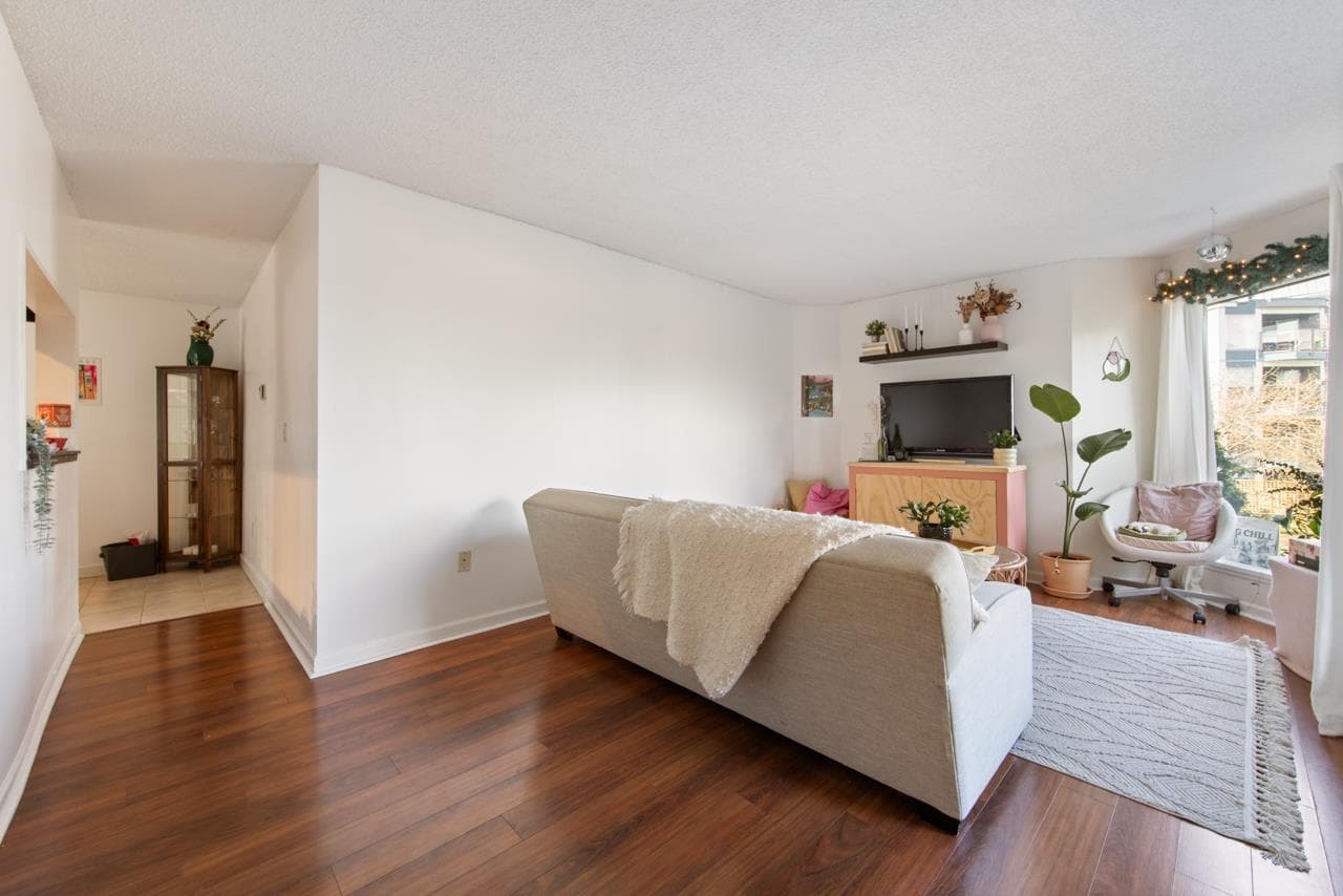 205 - 1345 W 4th Avenue, Vancouver, V6H 3Y8 — photo 3