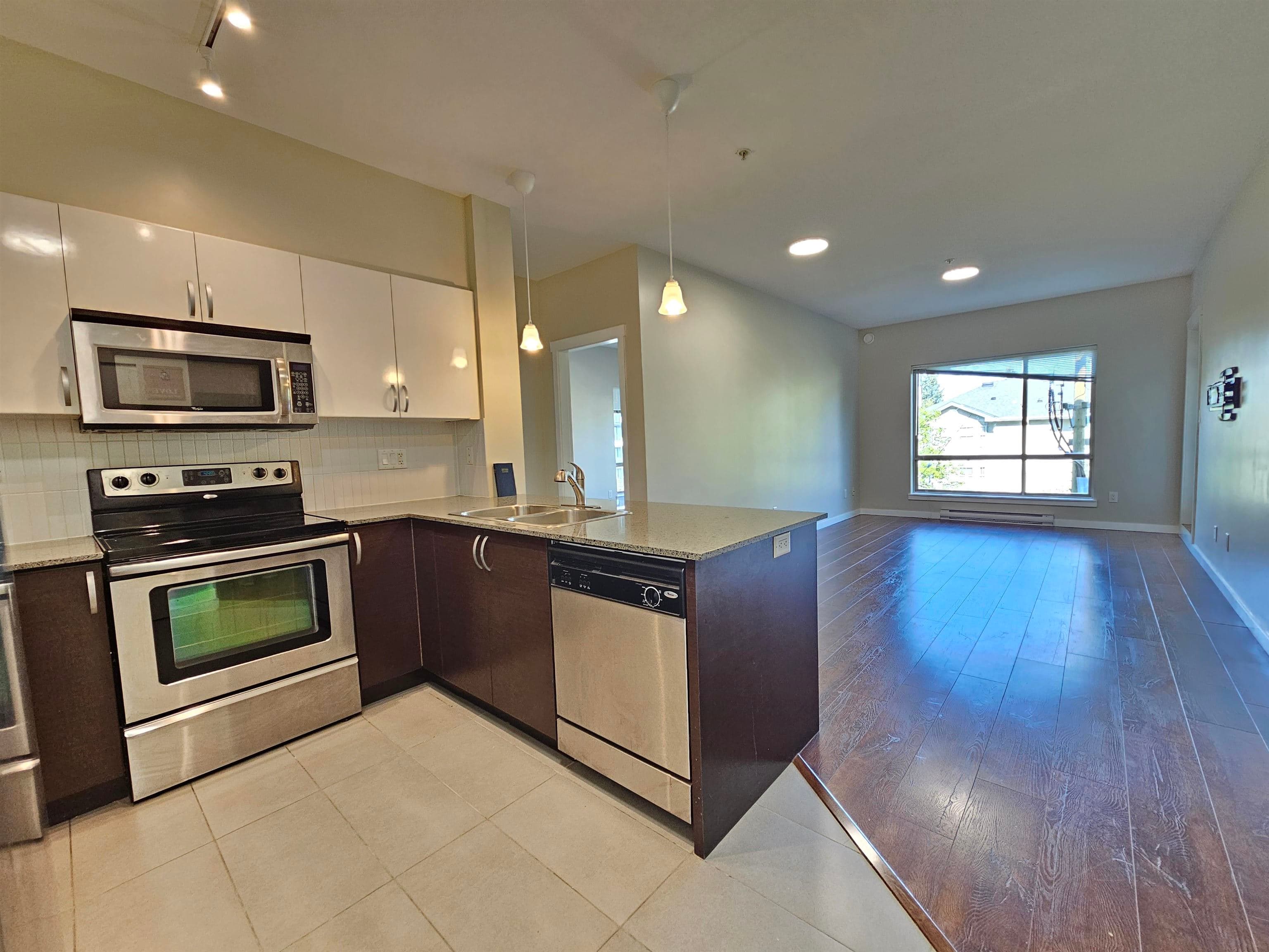 419 - 13789 107a Avenue, Surrey, V3T 0B8 — photo 5