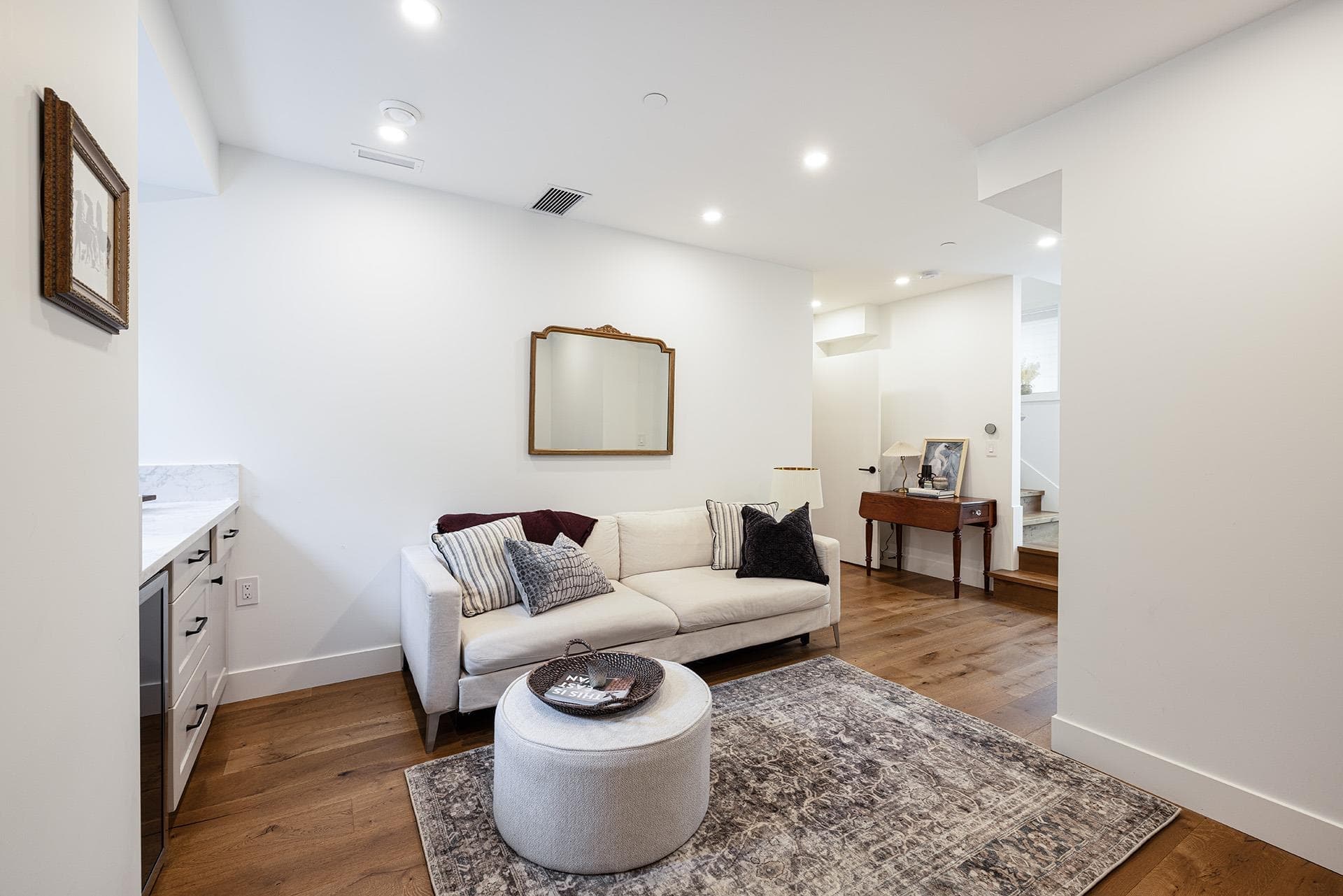 5471 Wales Street, Vancouver, V5R 3M9 — photo 3