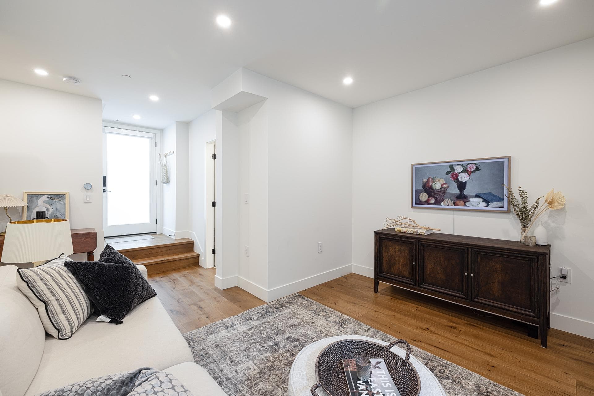 5471 Wales Street, Vancouver, V5R 3M9 — photo 4