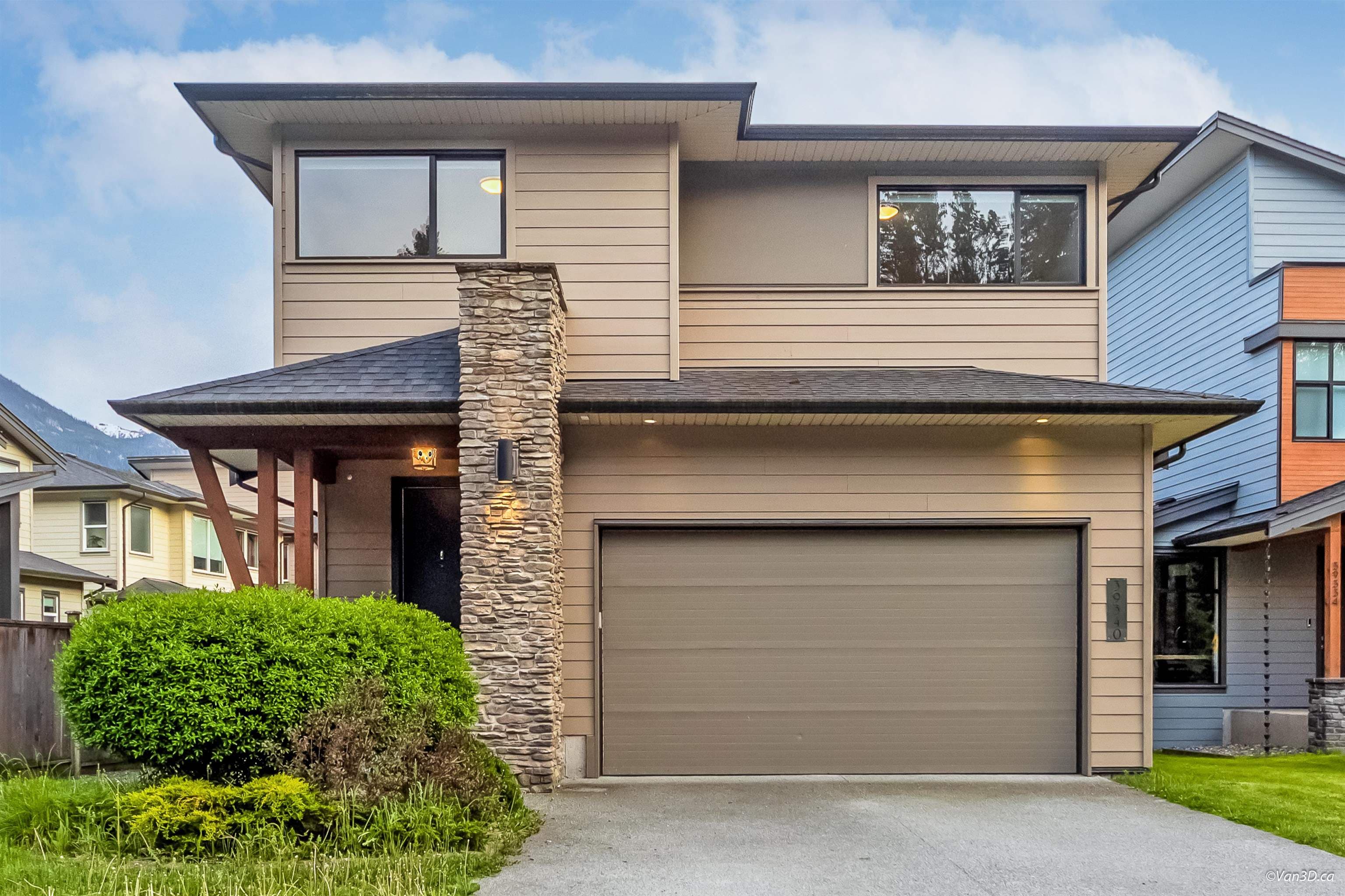 39340 Falcon Crescent, Squamish, V8B 0Y9 — photo 2