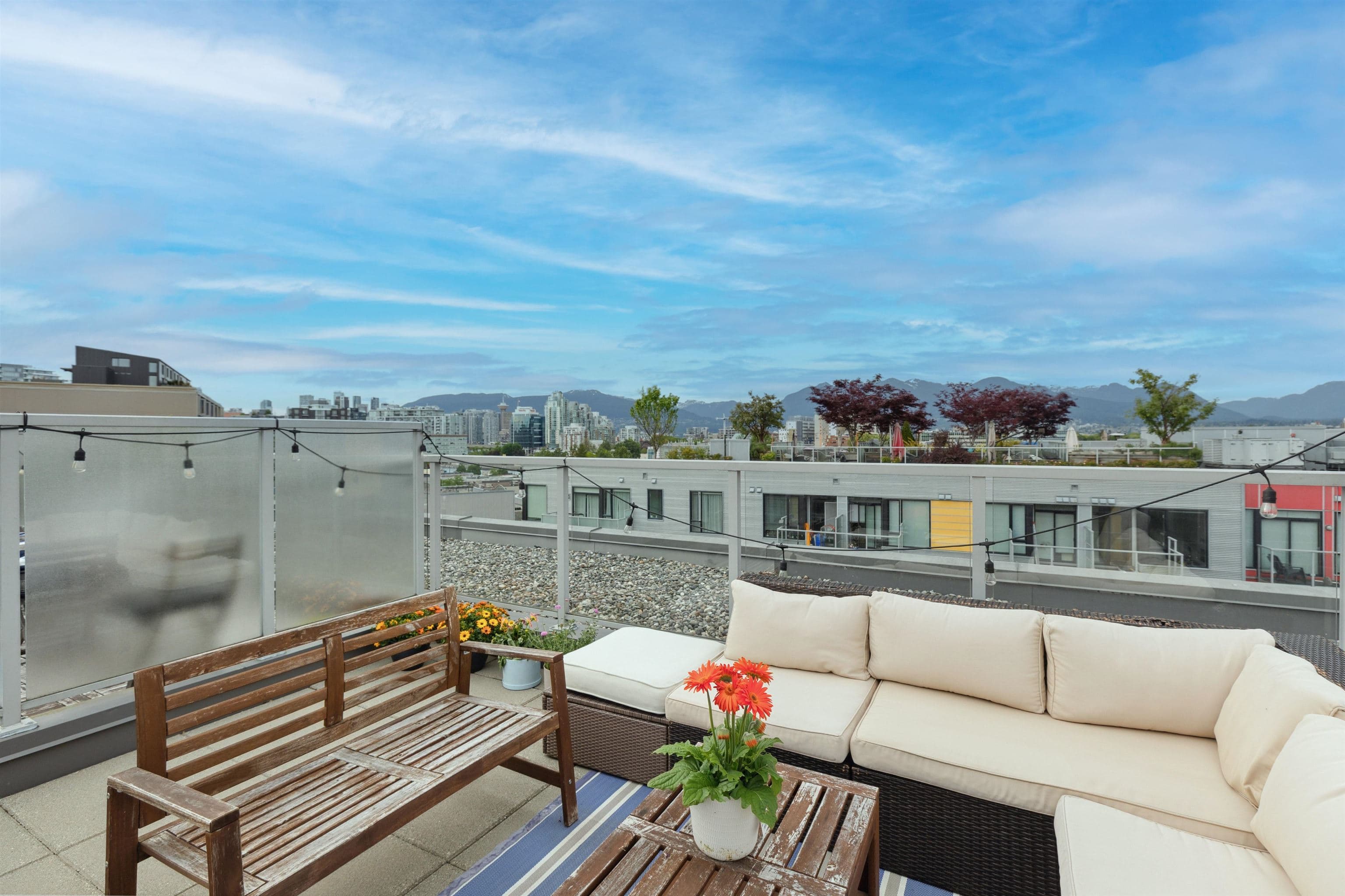 605 - 417 Great Northern Way, Vancouver, V5T 0G7 — photo 1