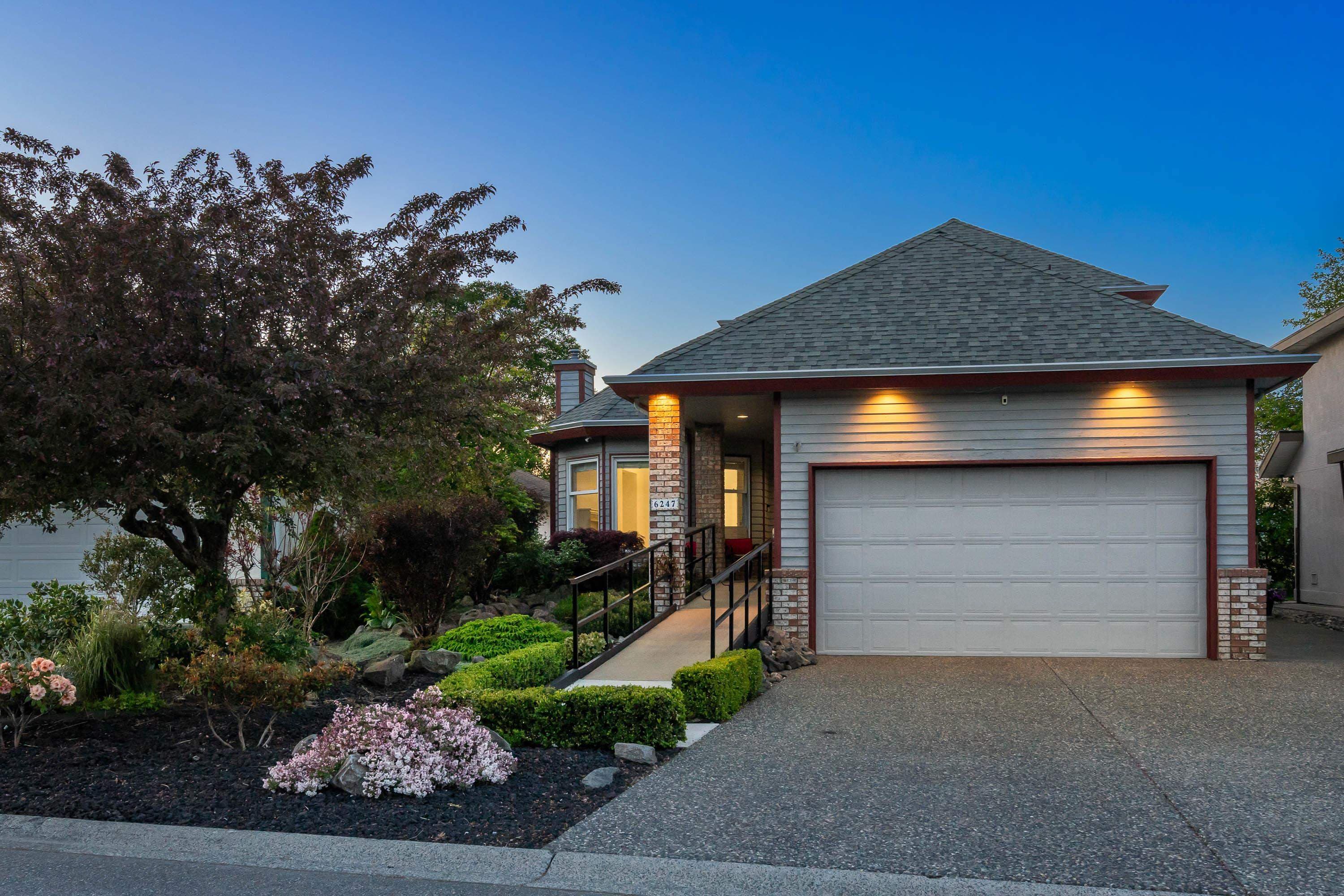 6247 Crescent Place, Delta