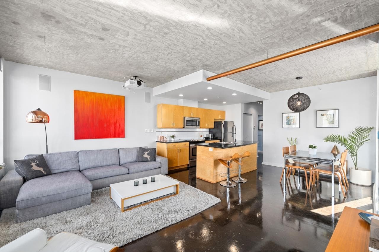 706 - 919 Station Street, Vancouver, V6A 4L9 — photo 1