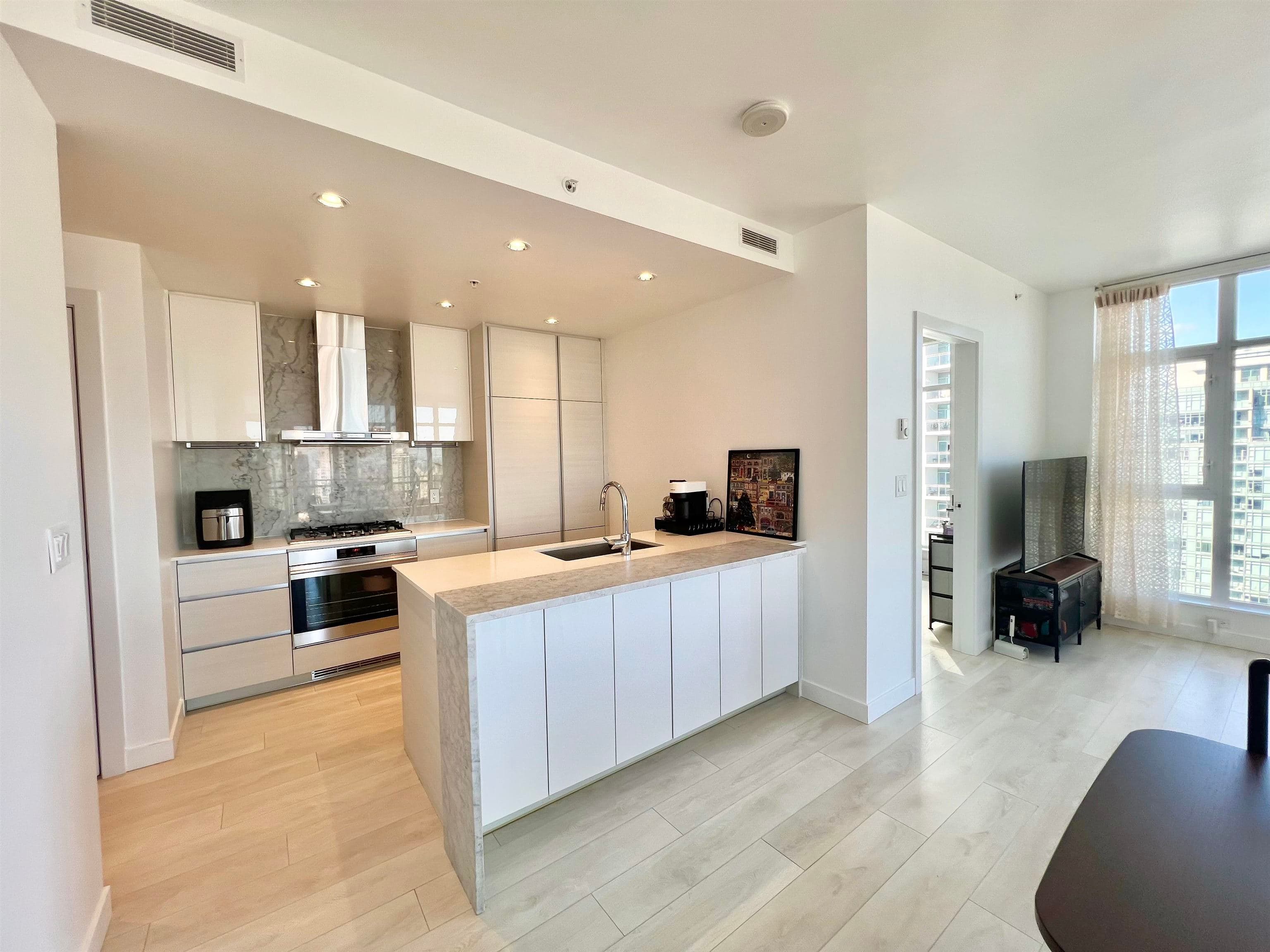 3710 - 6098 Station Street, Burnaby, V5H 0H4 — photo 3
