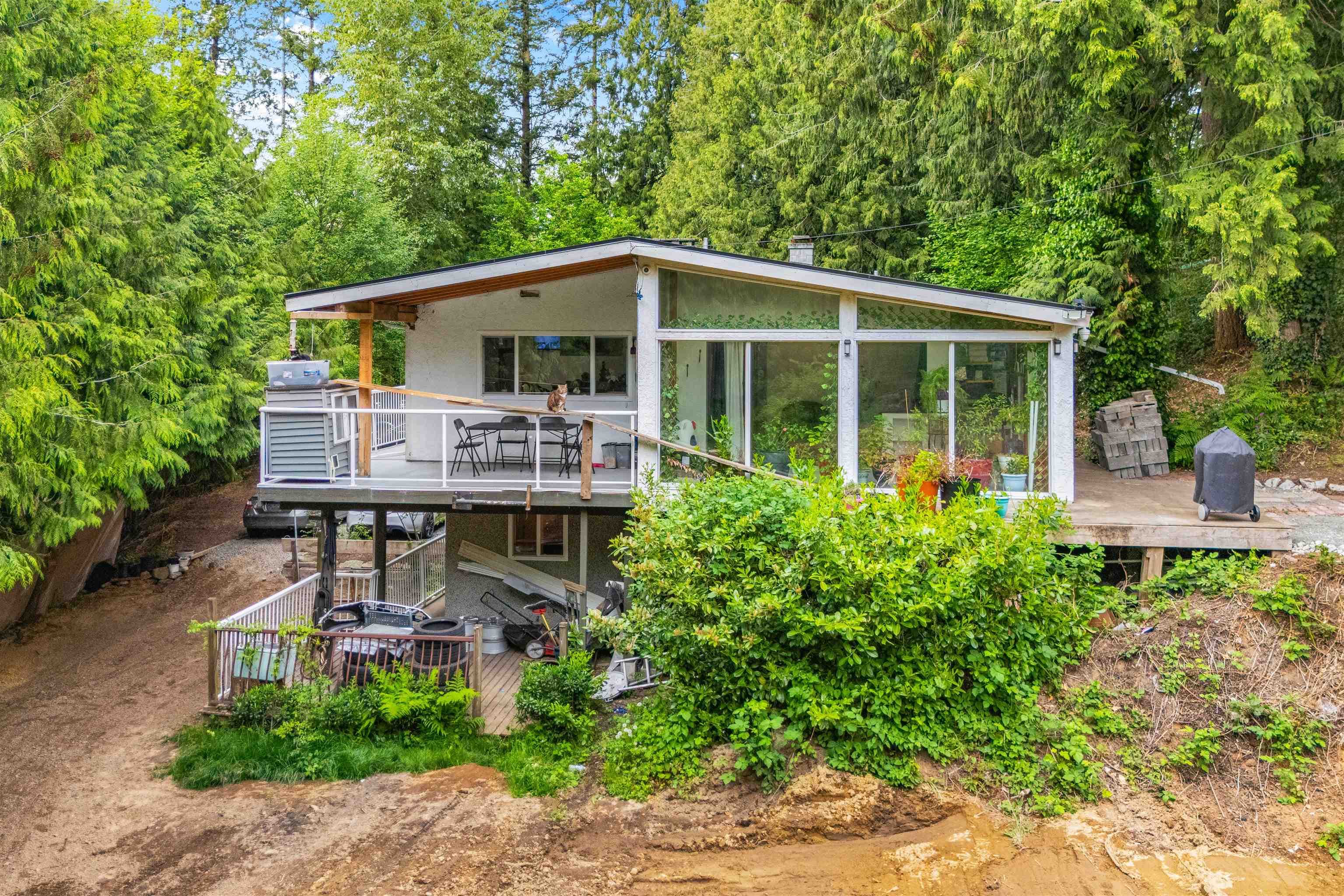 18676 32 Avenue, Surrey