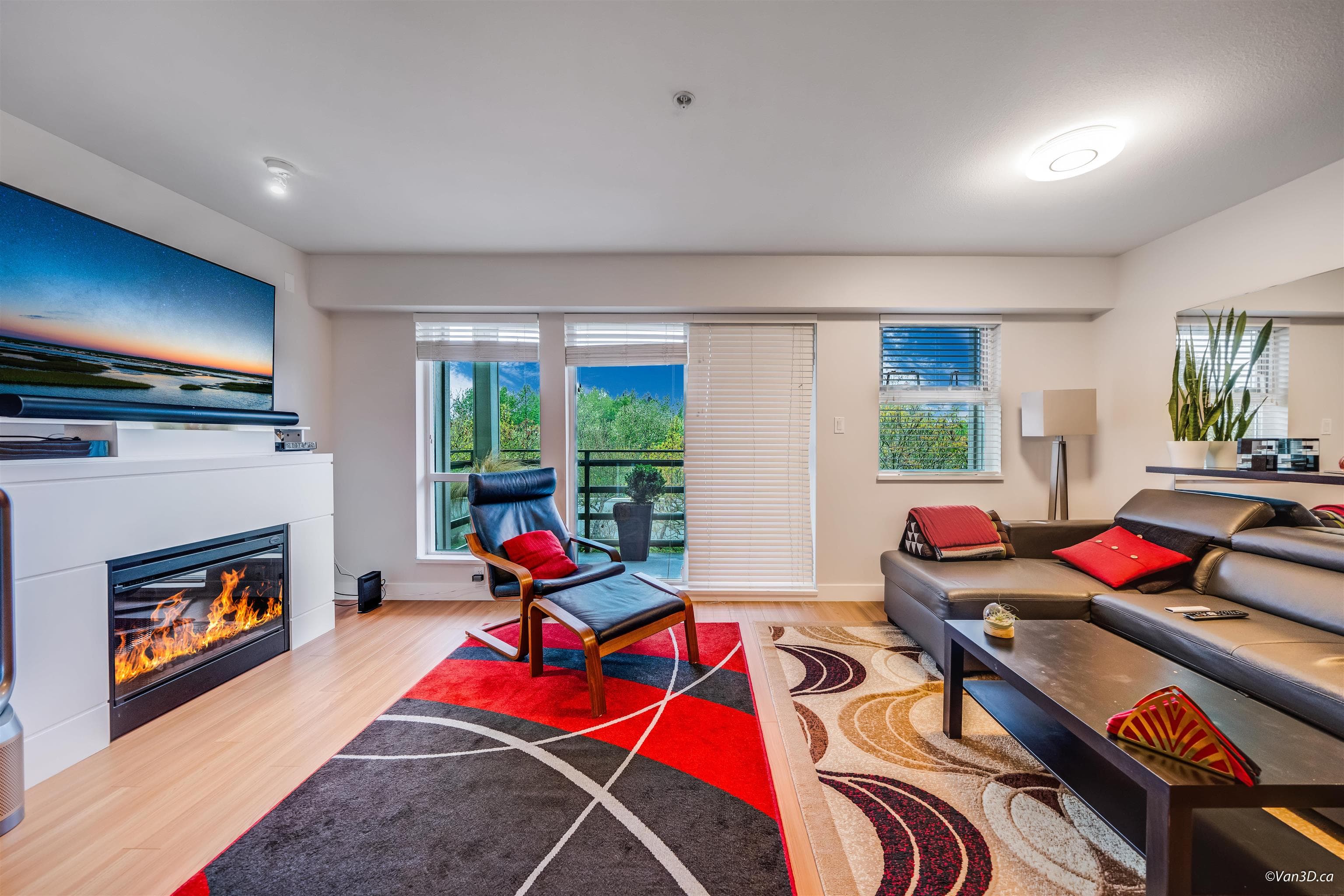 313 - 15735 Croydon Drive, Surrey, V3Z 2L5 — photo 3