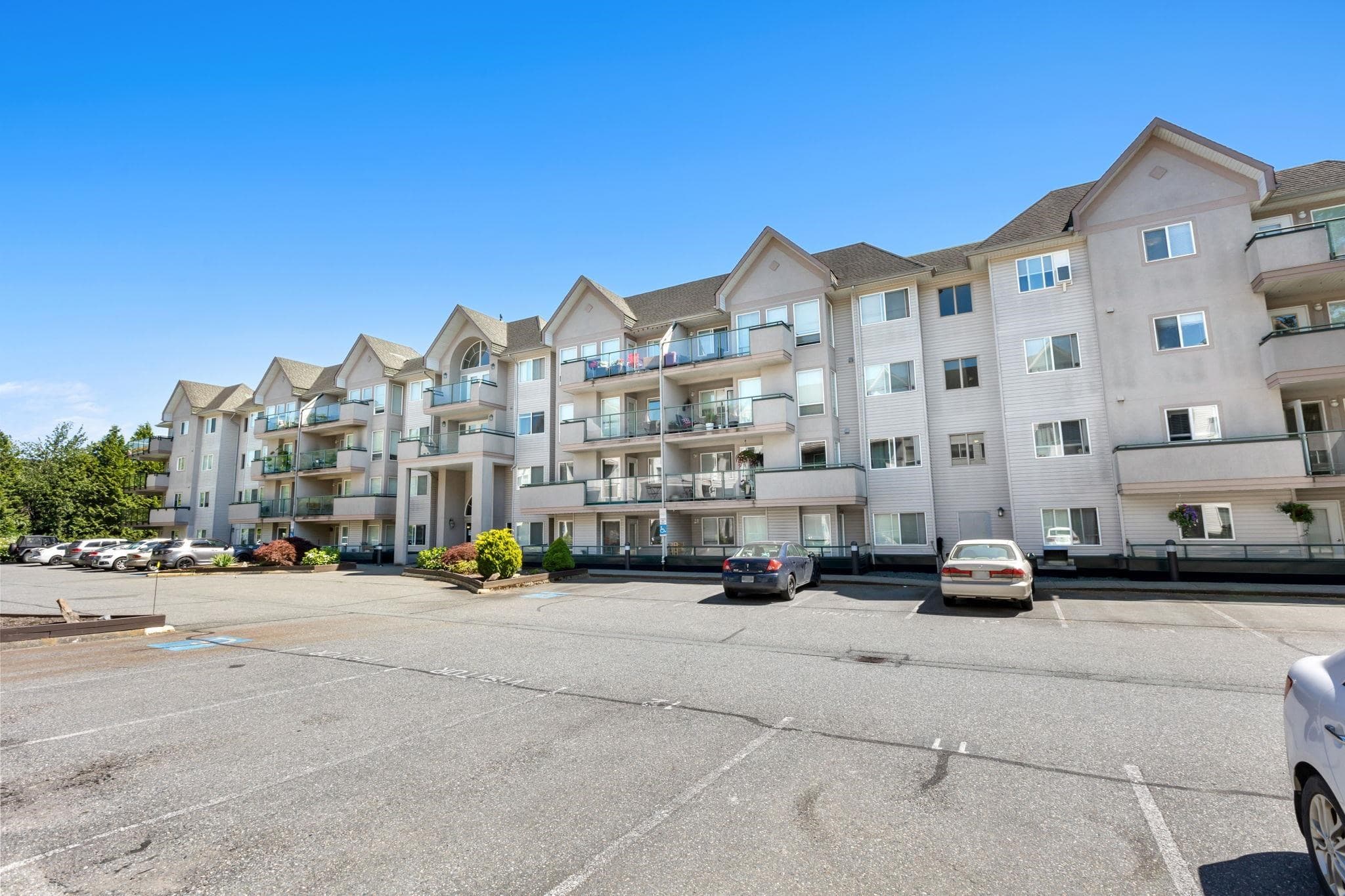 213 - 33728 King Road, Abbotsford, V2S 8J4 — photo 2