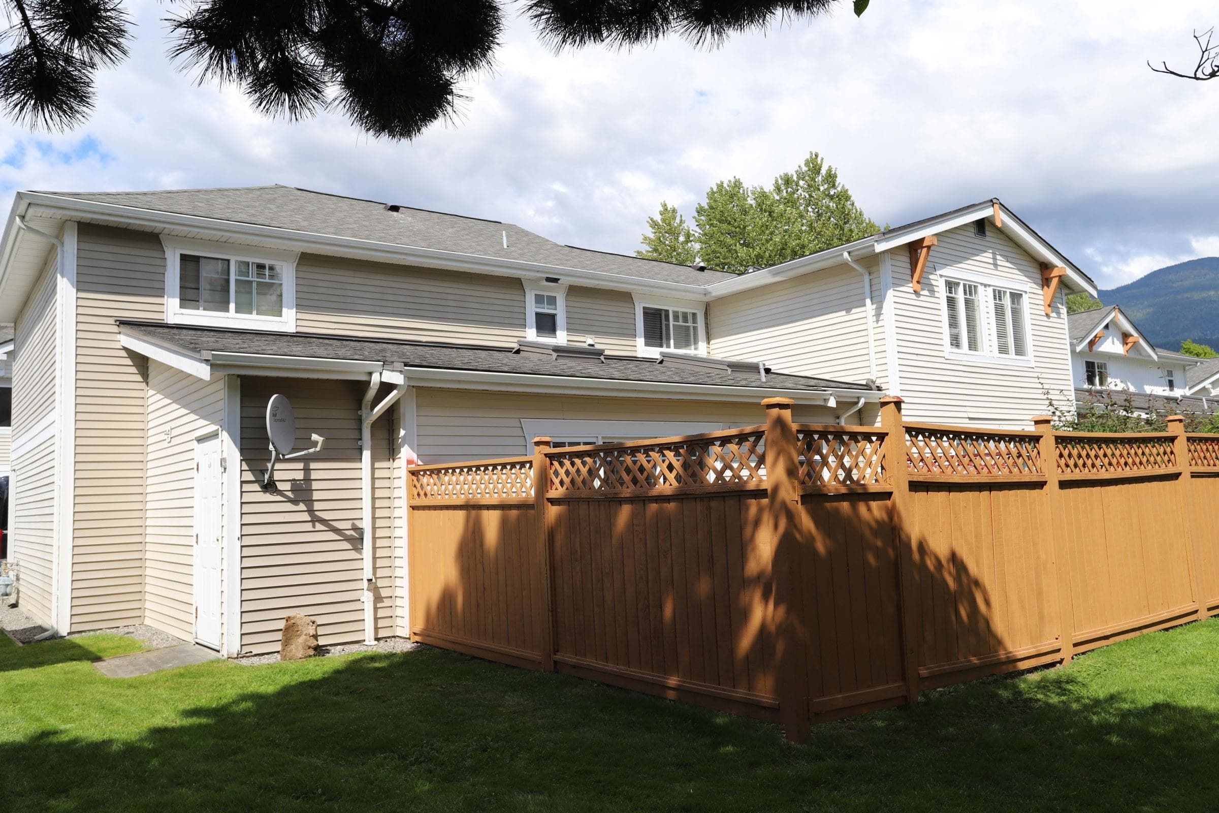 56 - 1821 Willow Crescent, Squamish, V8B 0L9 — photo 2