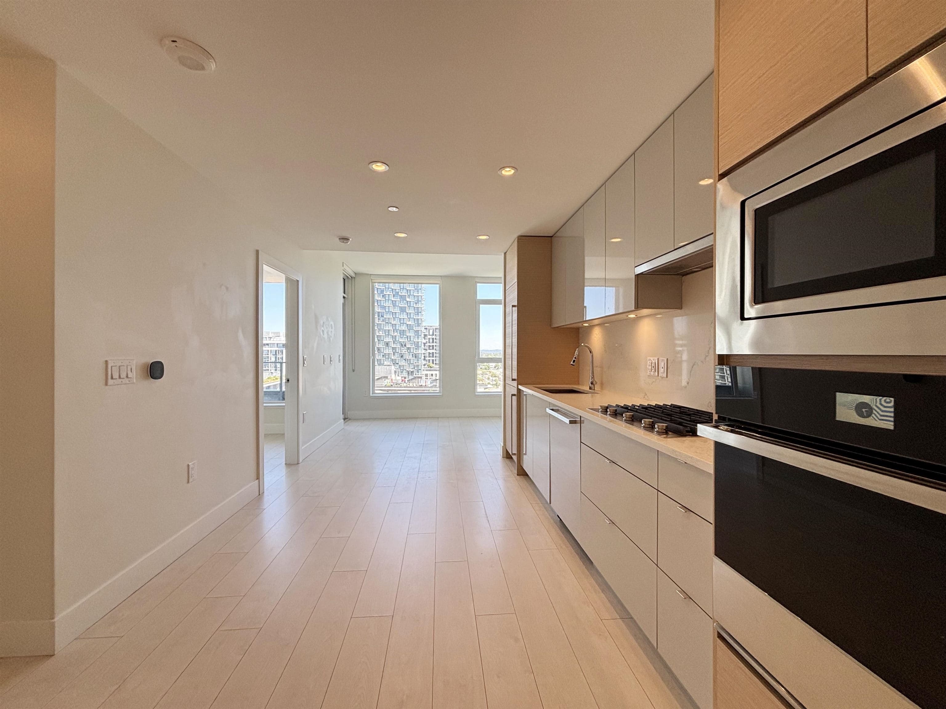 1001 - 3438 Sawmill Crescent, Vancouver, V5S 0E3 — photo 2