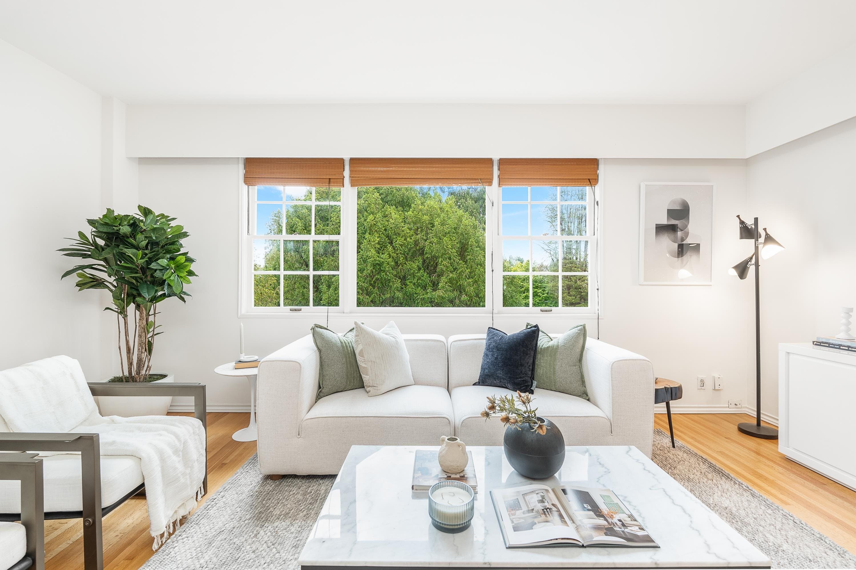 320 - 2890 Point Grey Road, Vancouver, V6K 1A9 — photo 2