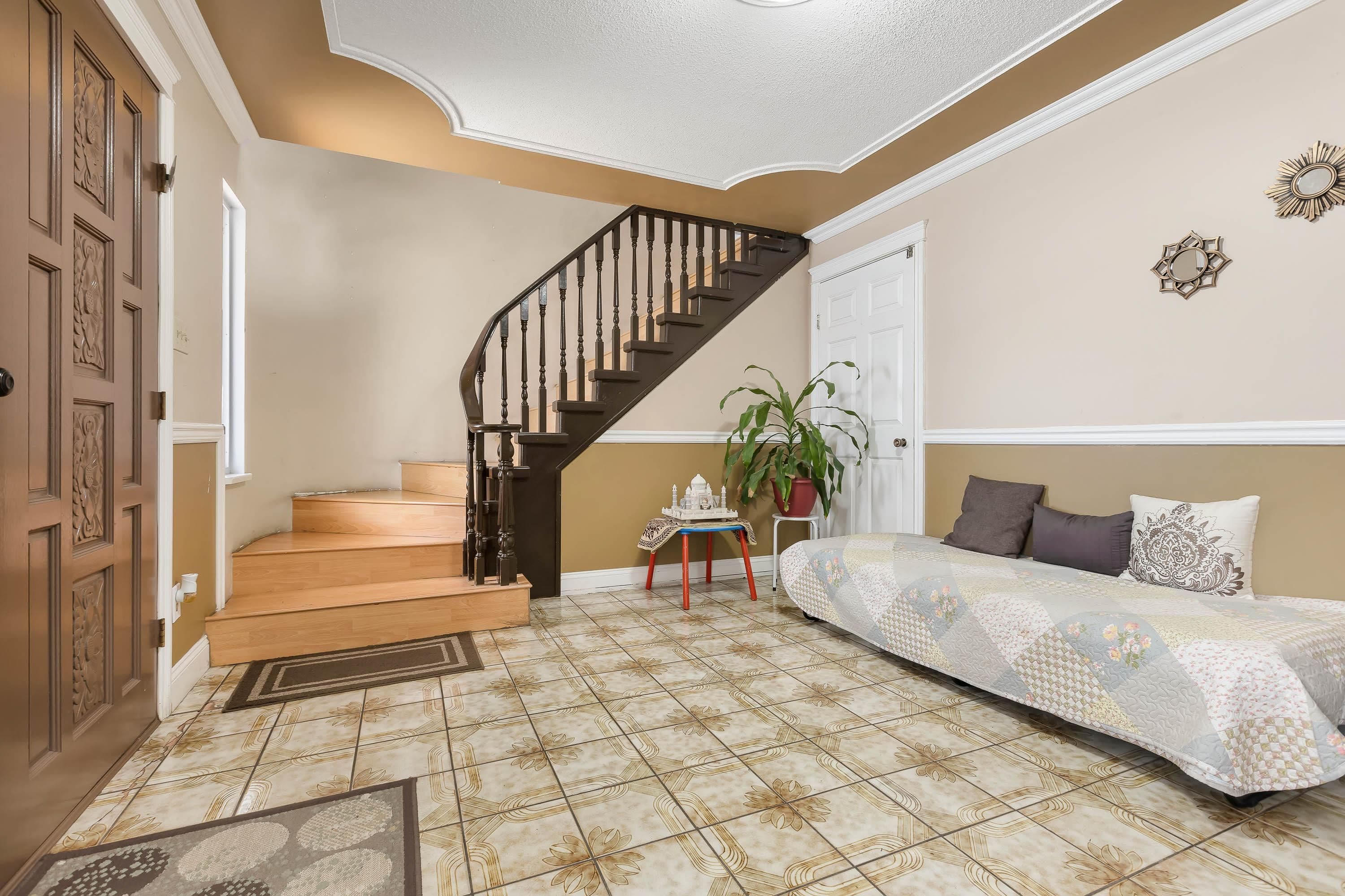 12302 68 Avenue, Surrey, V3W 2C8 — photo 4