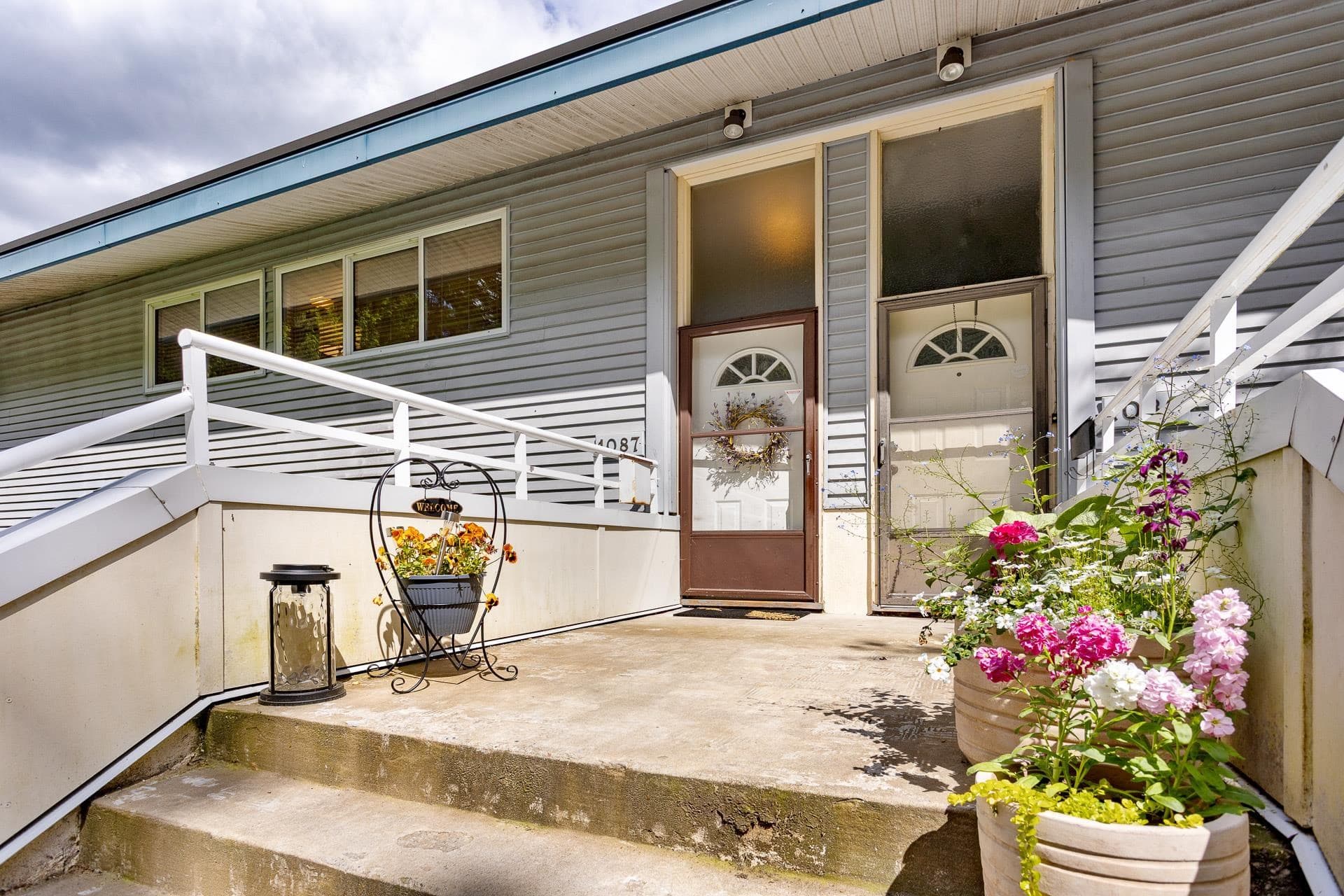 1087 Cecile Drive, Port Moody, V3H 1M6 — photo 4