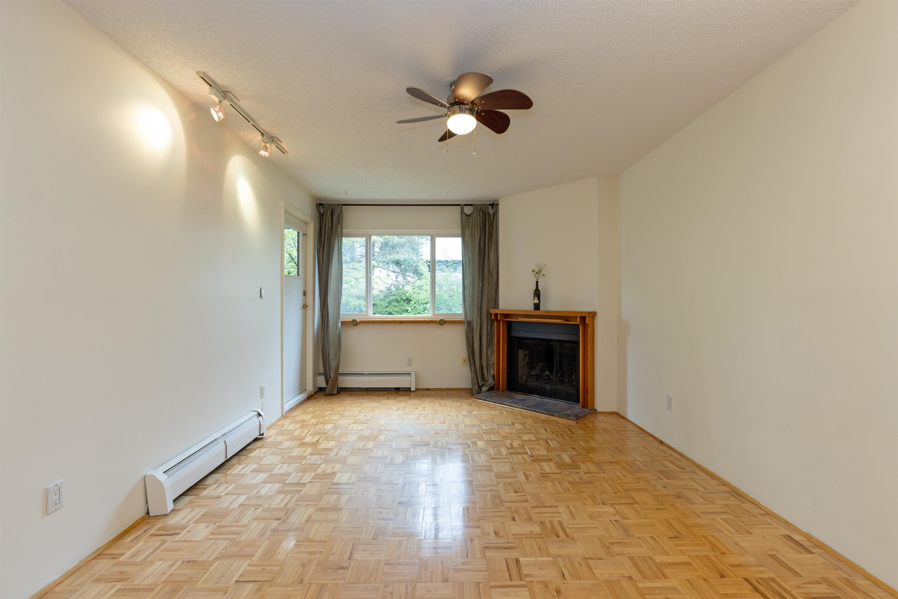 213 - 1209 Howie Avenue, Coquitlam, V3J 1T9 — photo 5