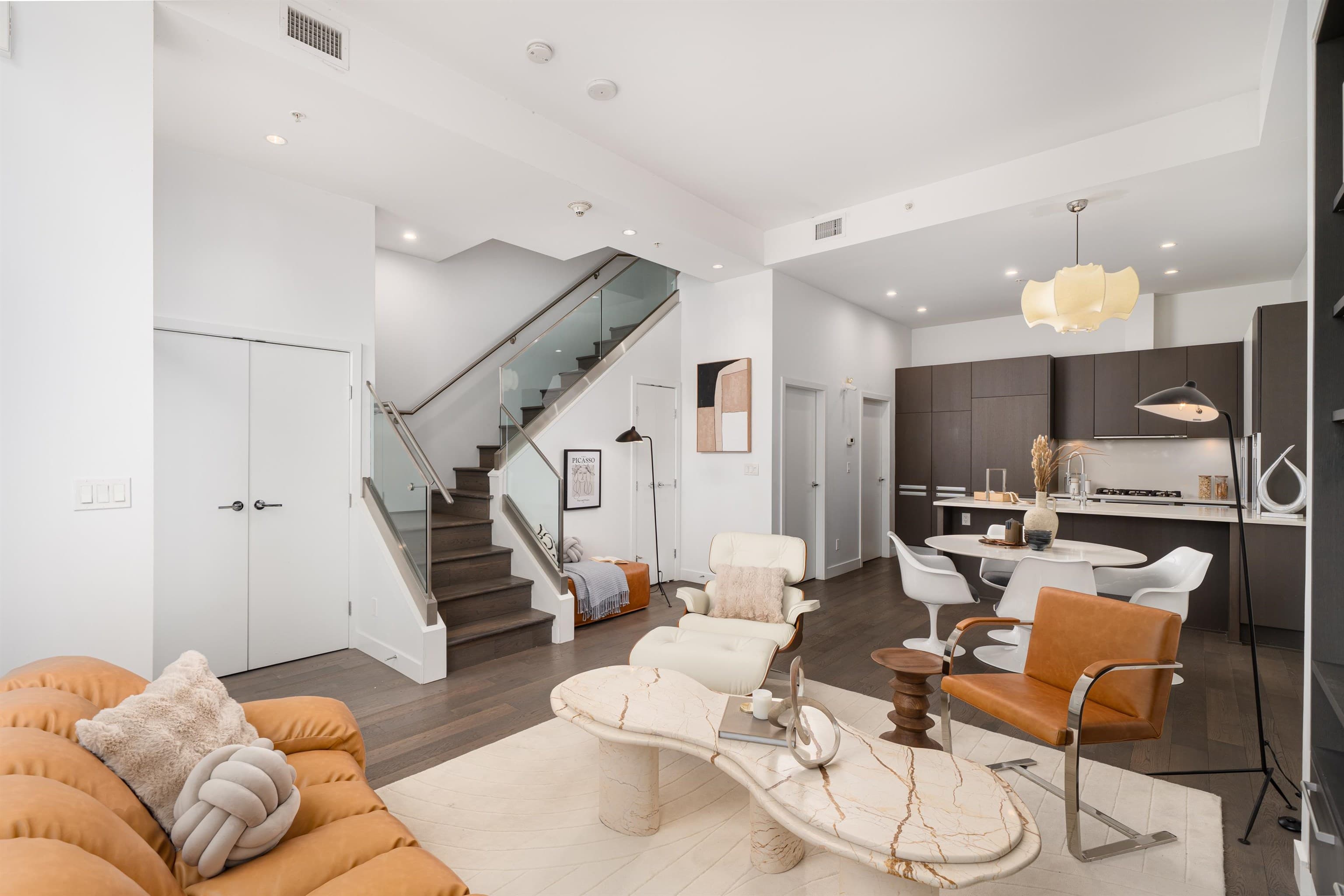 232 W 1st Avenue, Vancouver, V5Y 3T2 — photo 3