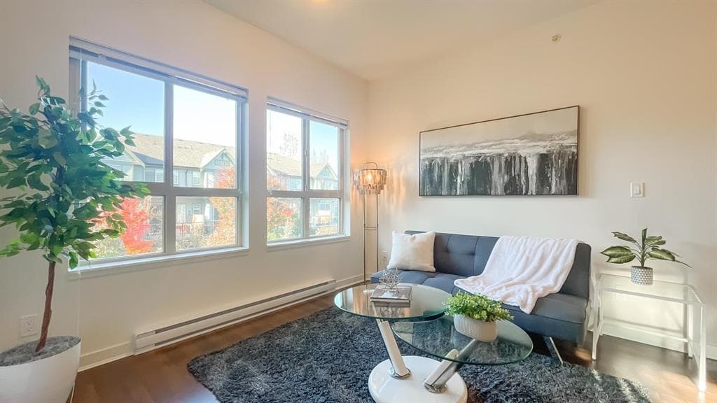 TOP FLOOR - 8733 160 Street, Surrey, V4N 6P9 — photo 2