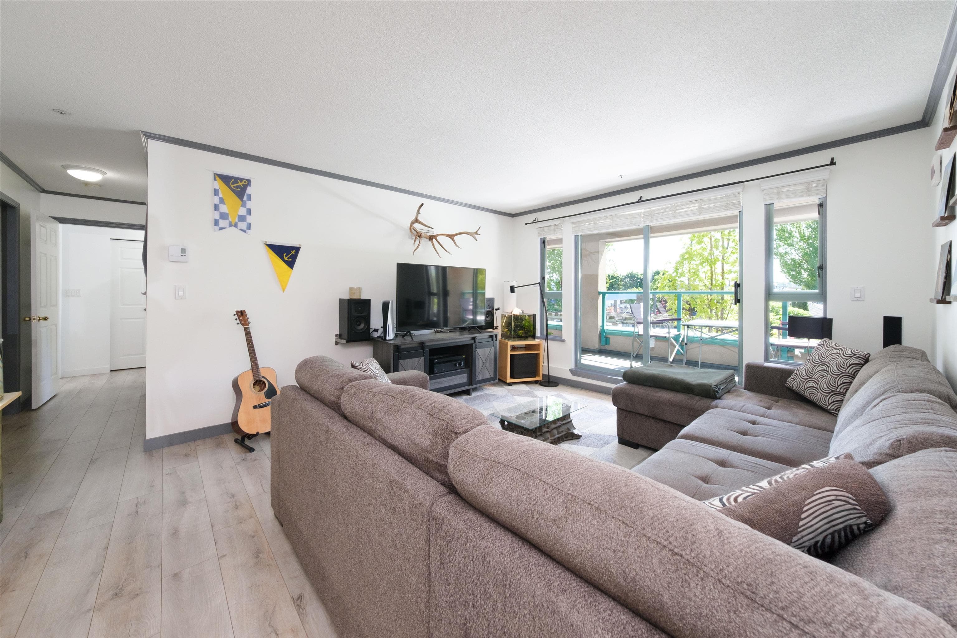 209 - 223 Mountain Highway, North Vancouver, V7J 3V3 — photo 4