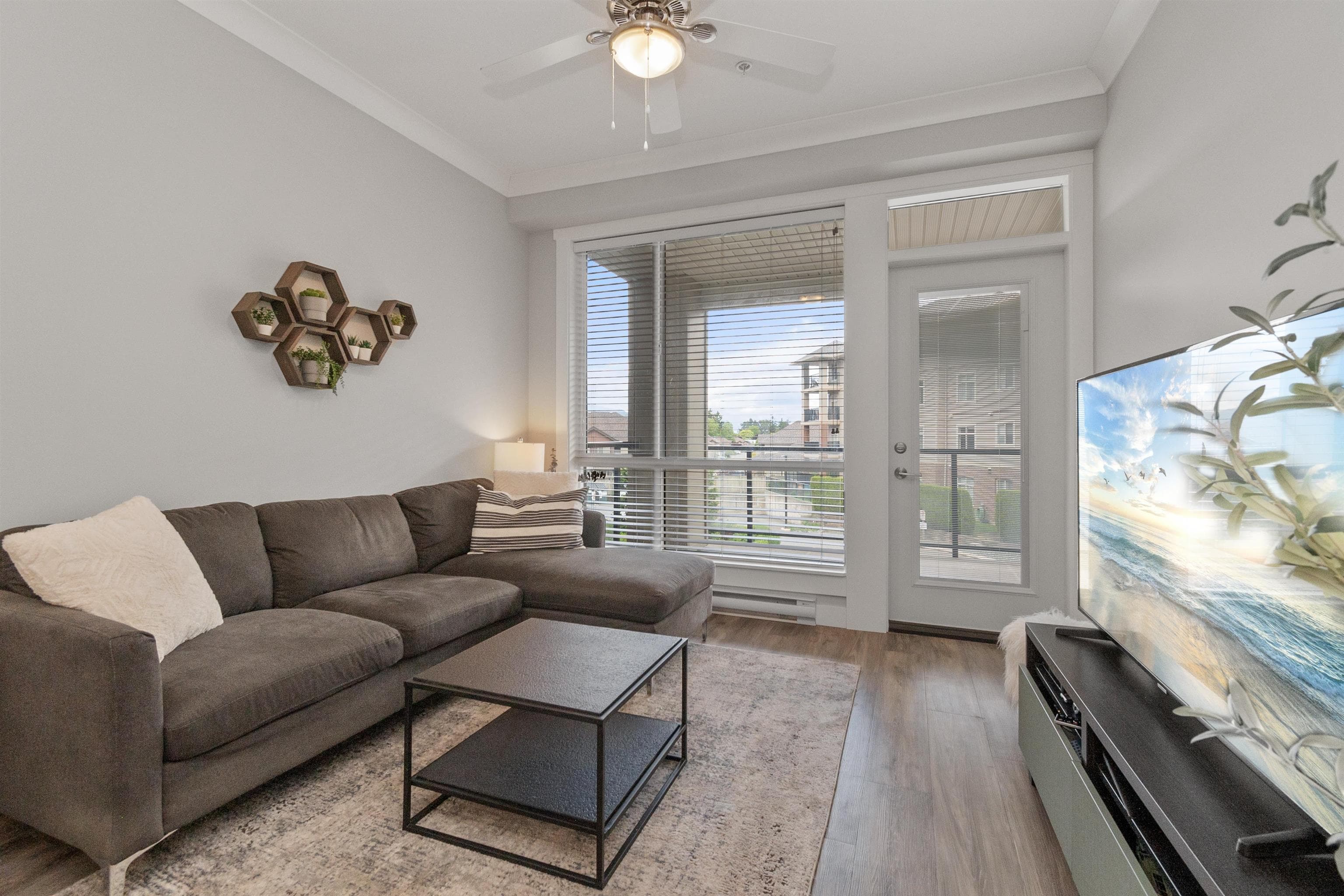 215 - 45761 Stevenson Road, Chilliwack, V2R 0Y7 — photo 5