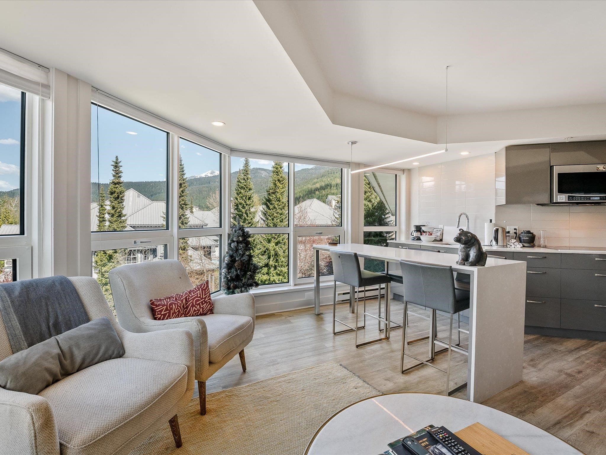 409 - 4557 Blackcomb Way, Whistler, V8E 0Y2 — photo 2