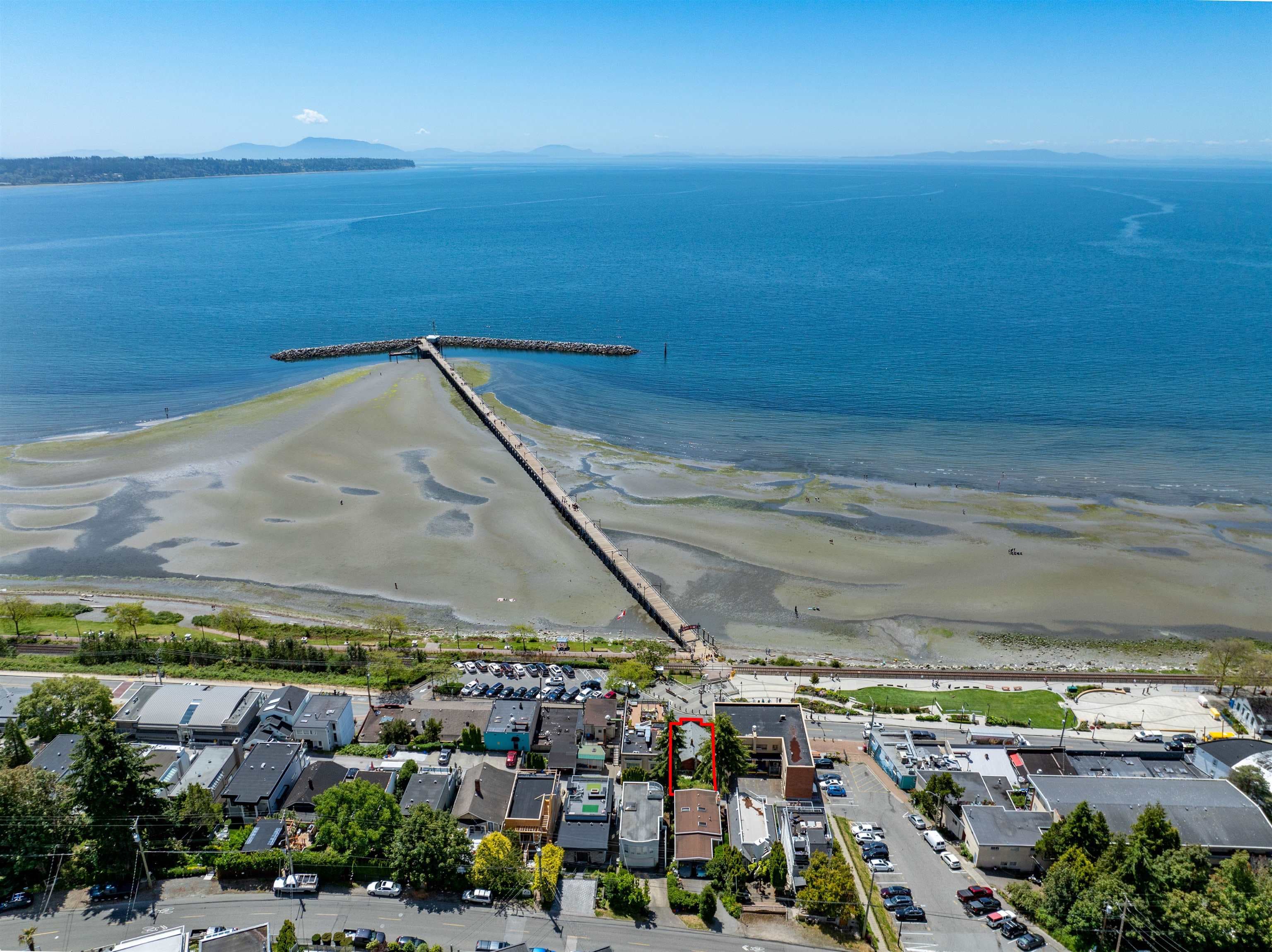 15053 Marine Drive, White Rock, V4B 1C5 — photo 3