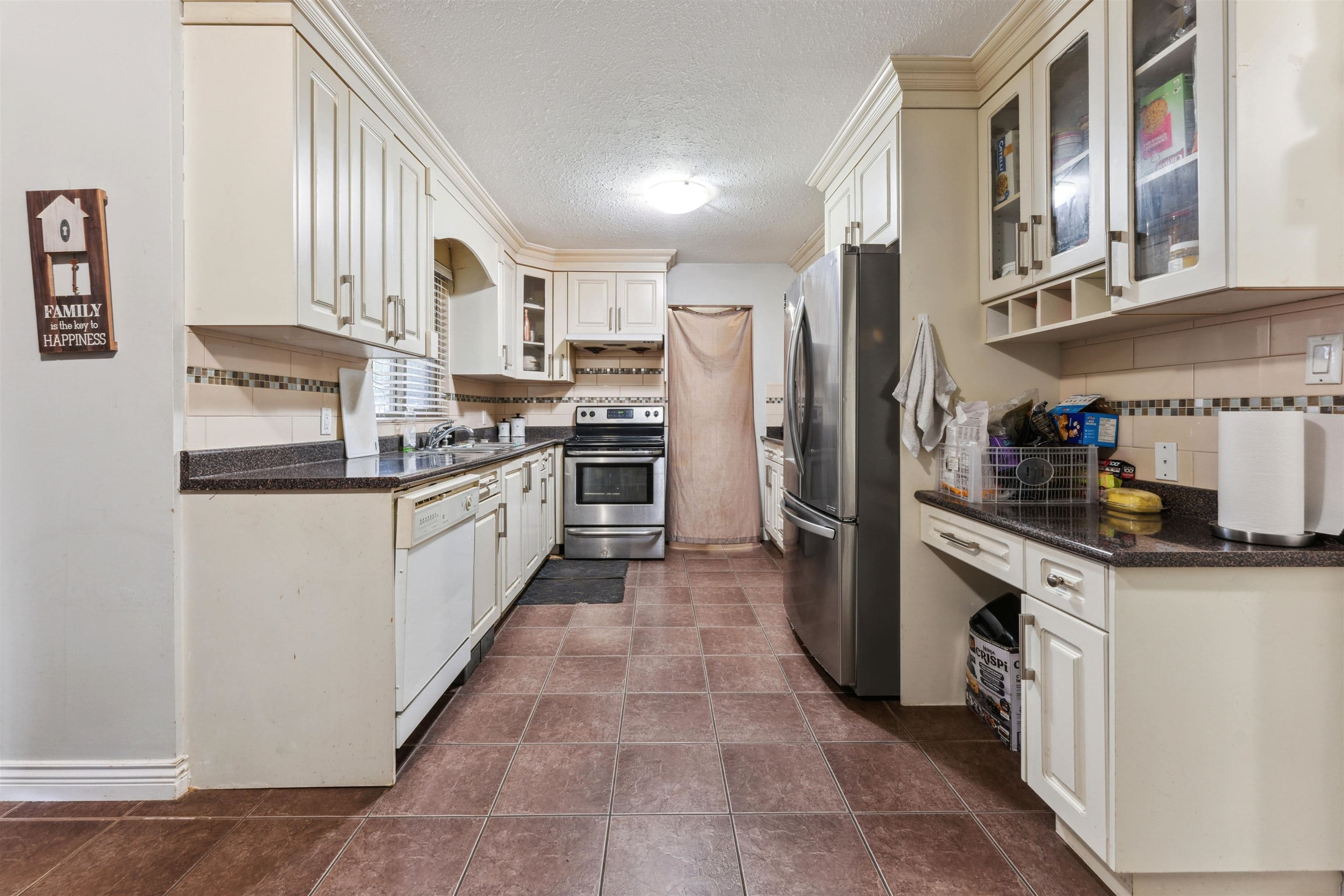 7652 124 Street, Surrey, V3W 3X5 — photo 5