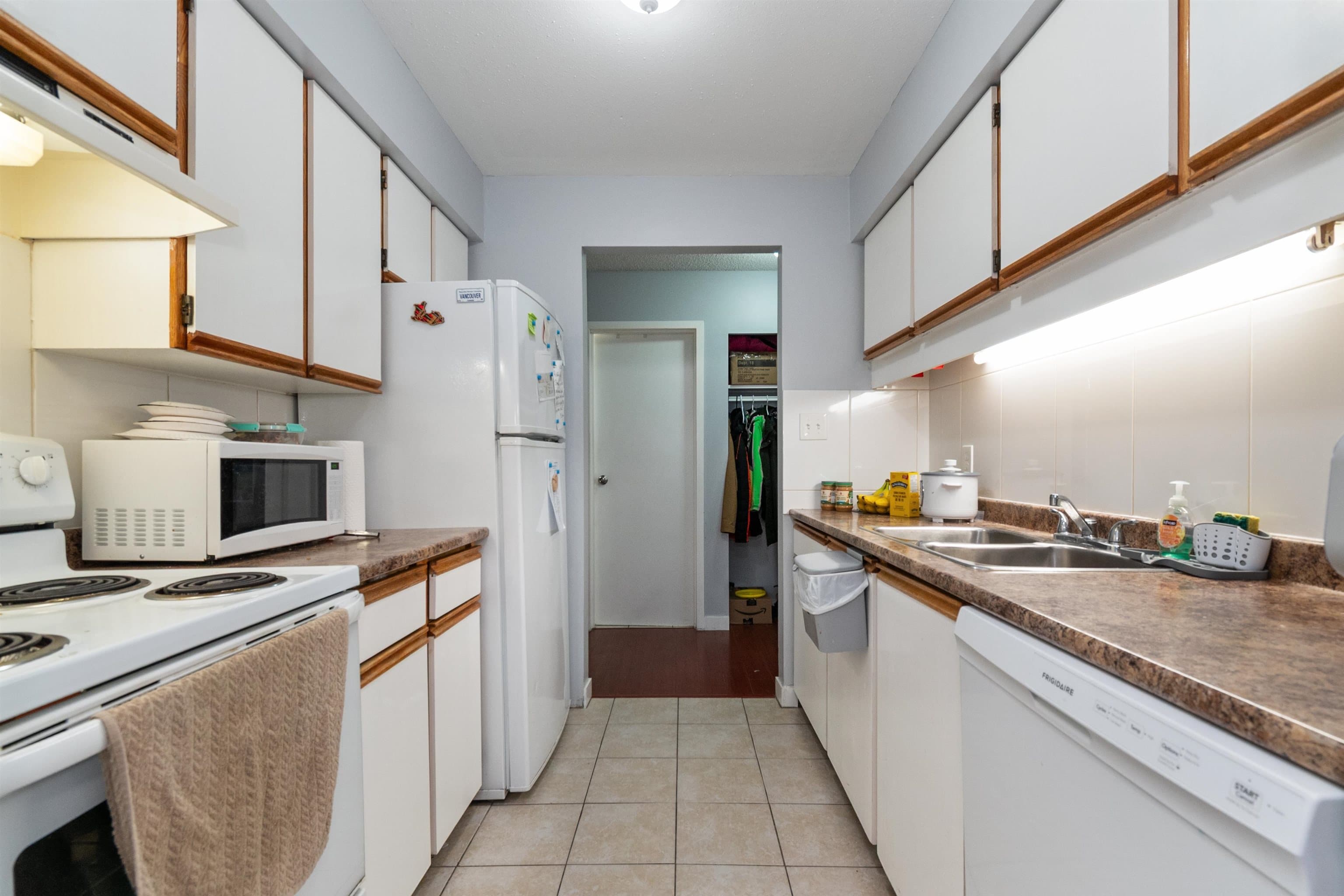 316 - 385 Ginger Drive, New Westminster, V3L 5L6 — photo 4
